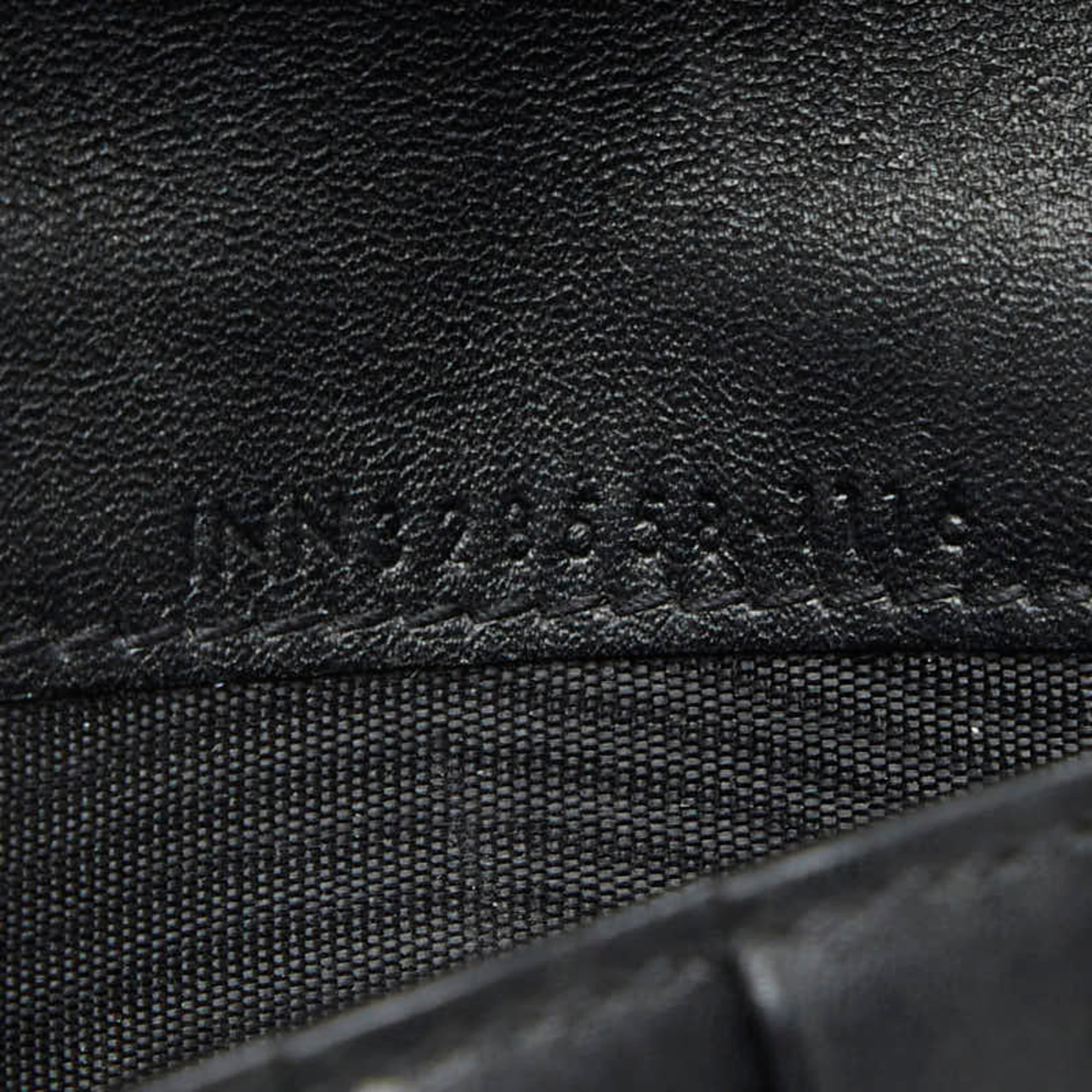 Saint Laurent Black Leather Long Wallet (Bi-Fold) (Pre-Owned)