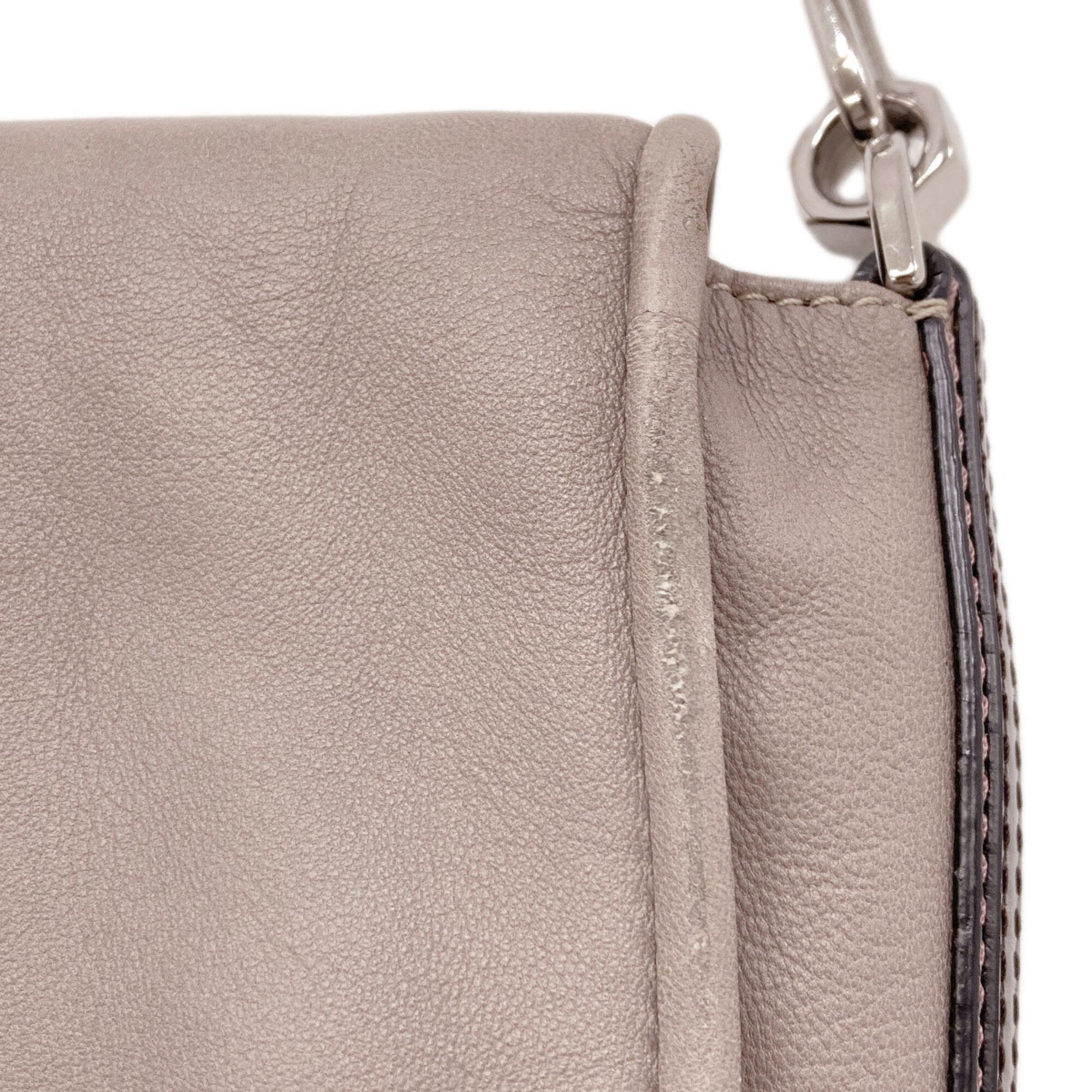 Loewe Grayish Leather Shoulder Bag (Pre-Owned)