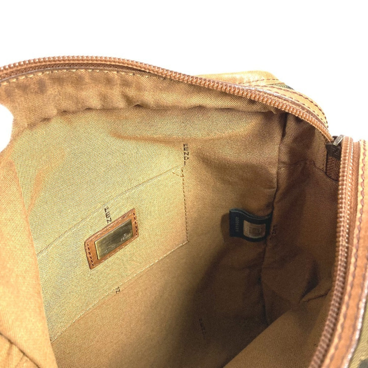 Fendi Brown Leather Pochette Shoulder Bag (Pre-Owned)