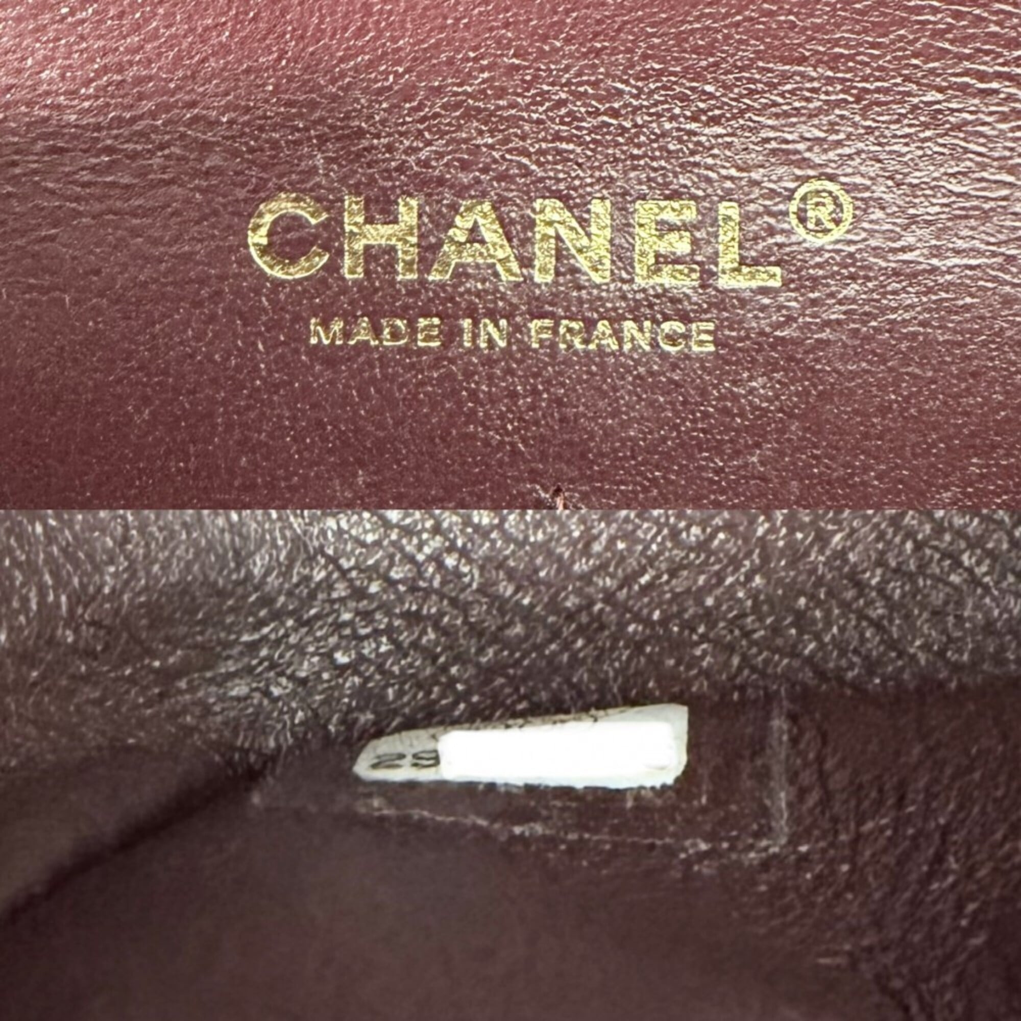 Chanel Black White Grained Calfskin Shoulder Bag (Pre-Owned)