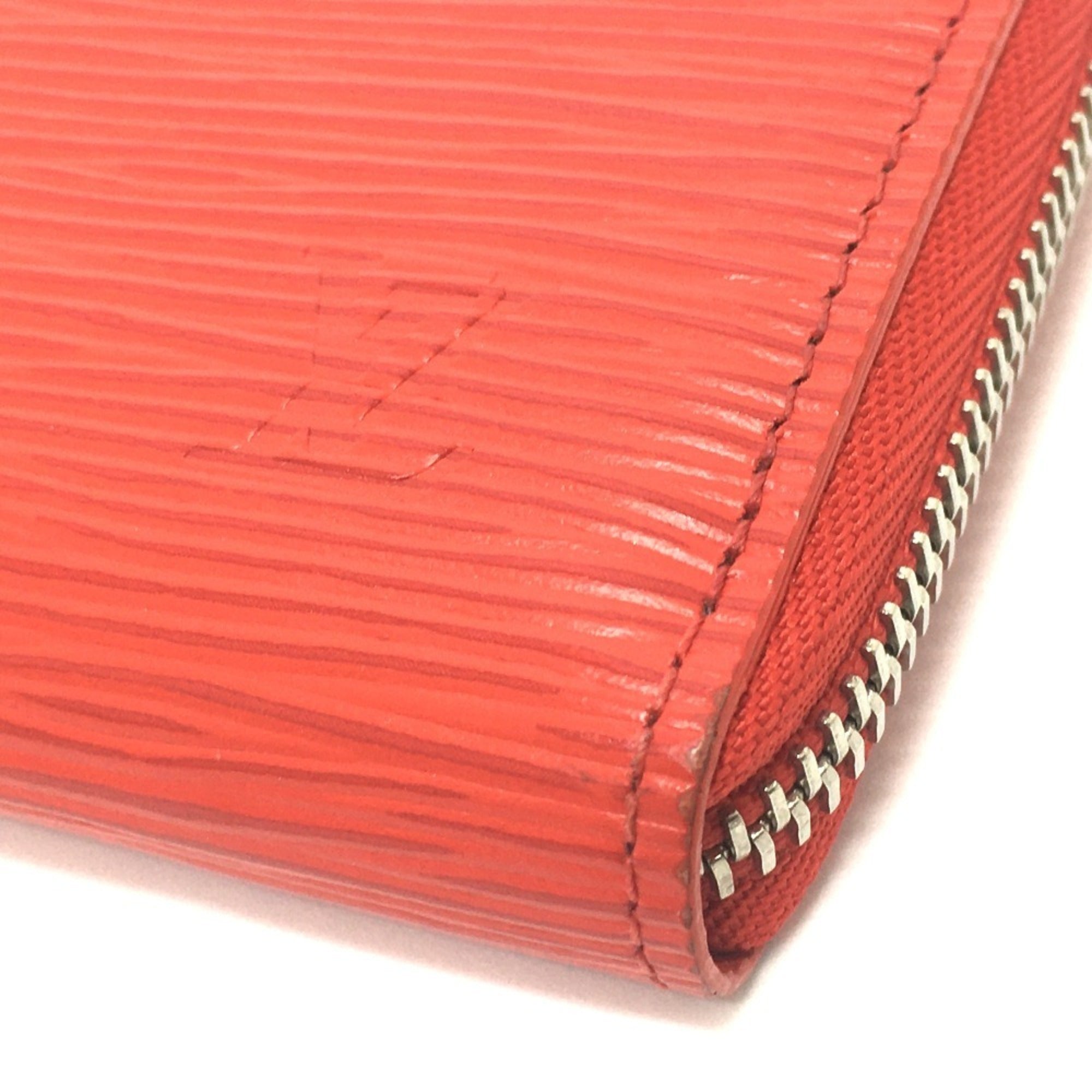 Louis Vuitton Epi Coquelicots Red Color Epi Leather Long Wallet (Bi-Fold) (Pre-Owned)