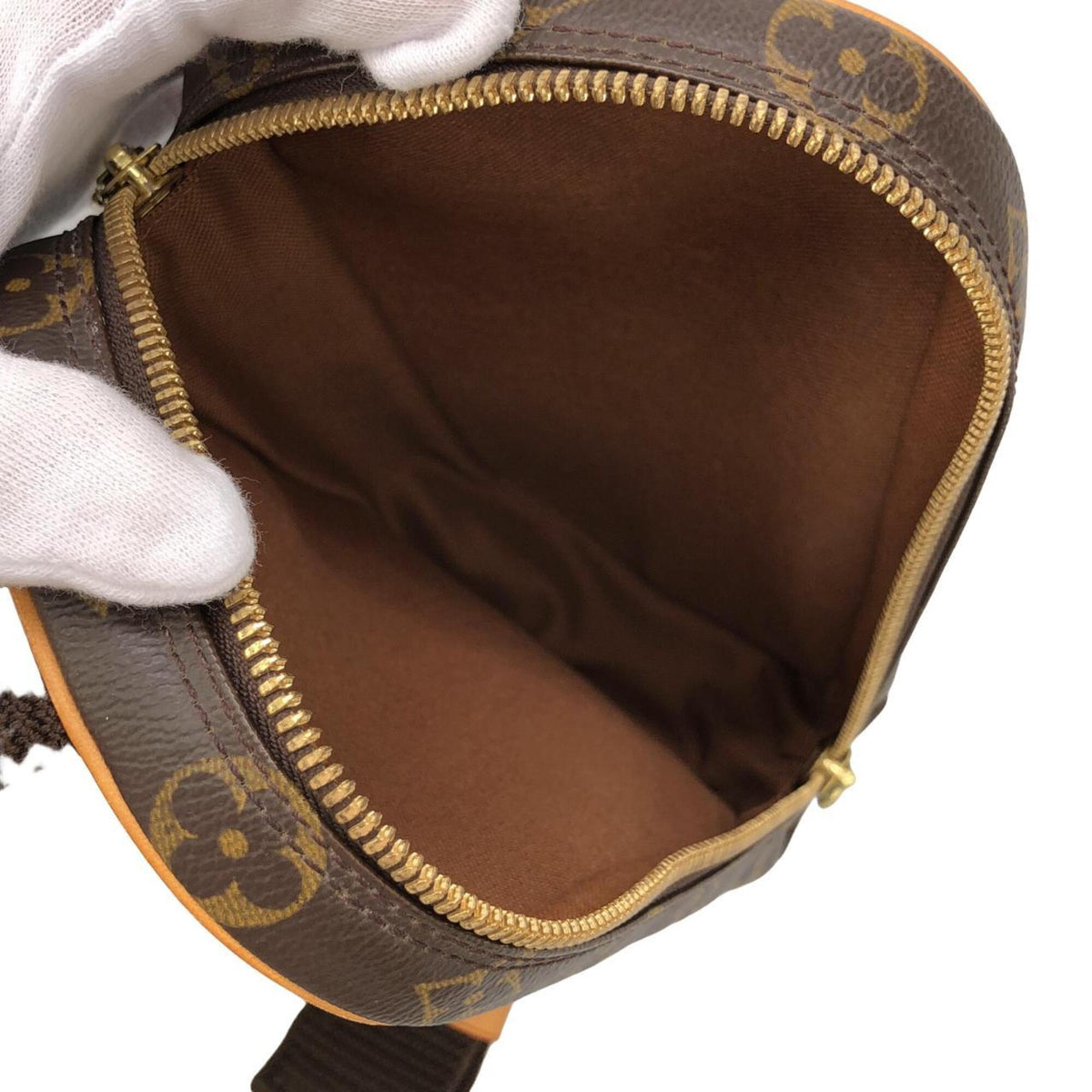 Louis Vuitton Marron Coated Canvas Shoulder Bag (Pre-Owned)