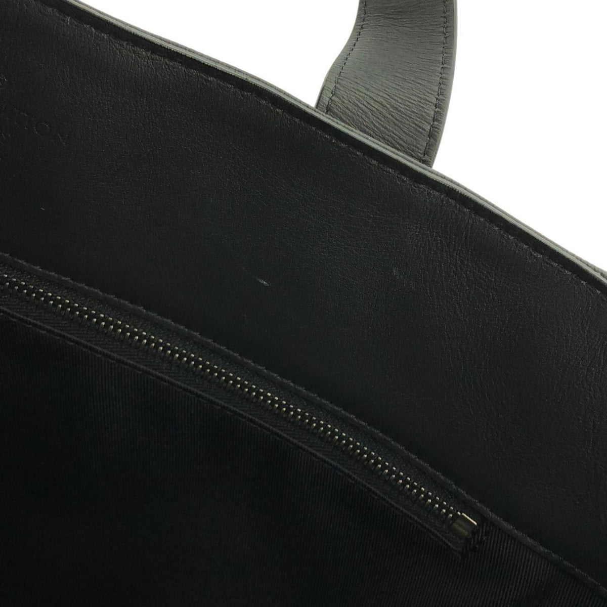 Louis Vuitton Onyx Leather Handbag (Pre-Owned)