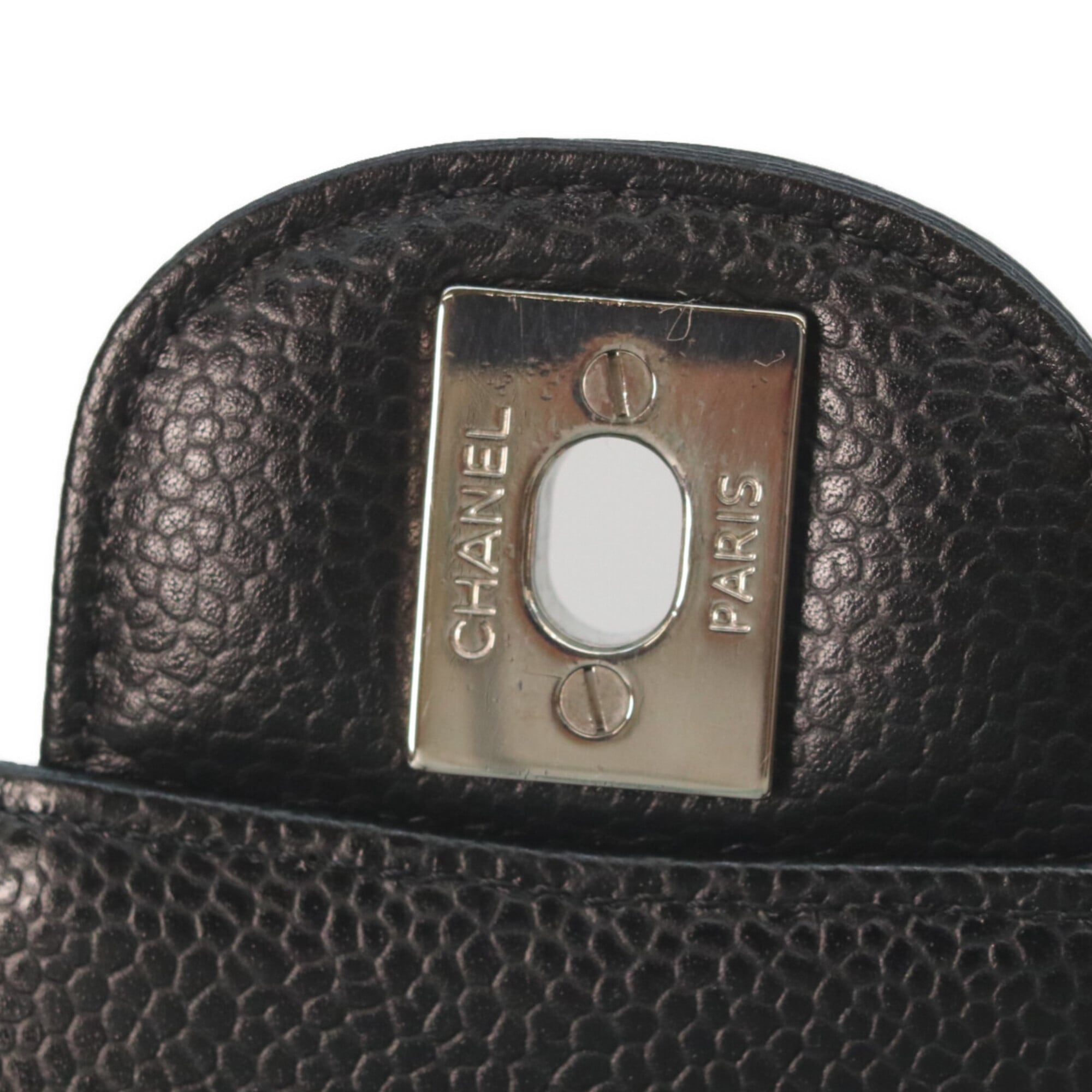 Chanel Matelasse Black Grained Calfskin Shoulder Bag (Pre-Owned)