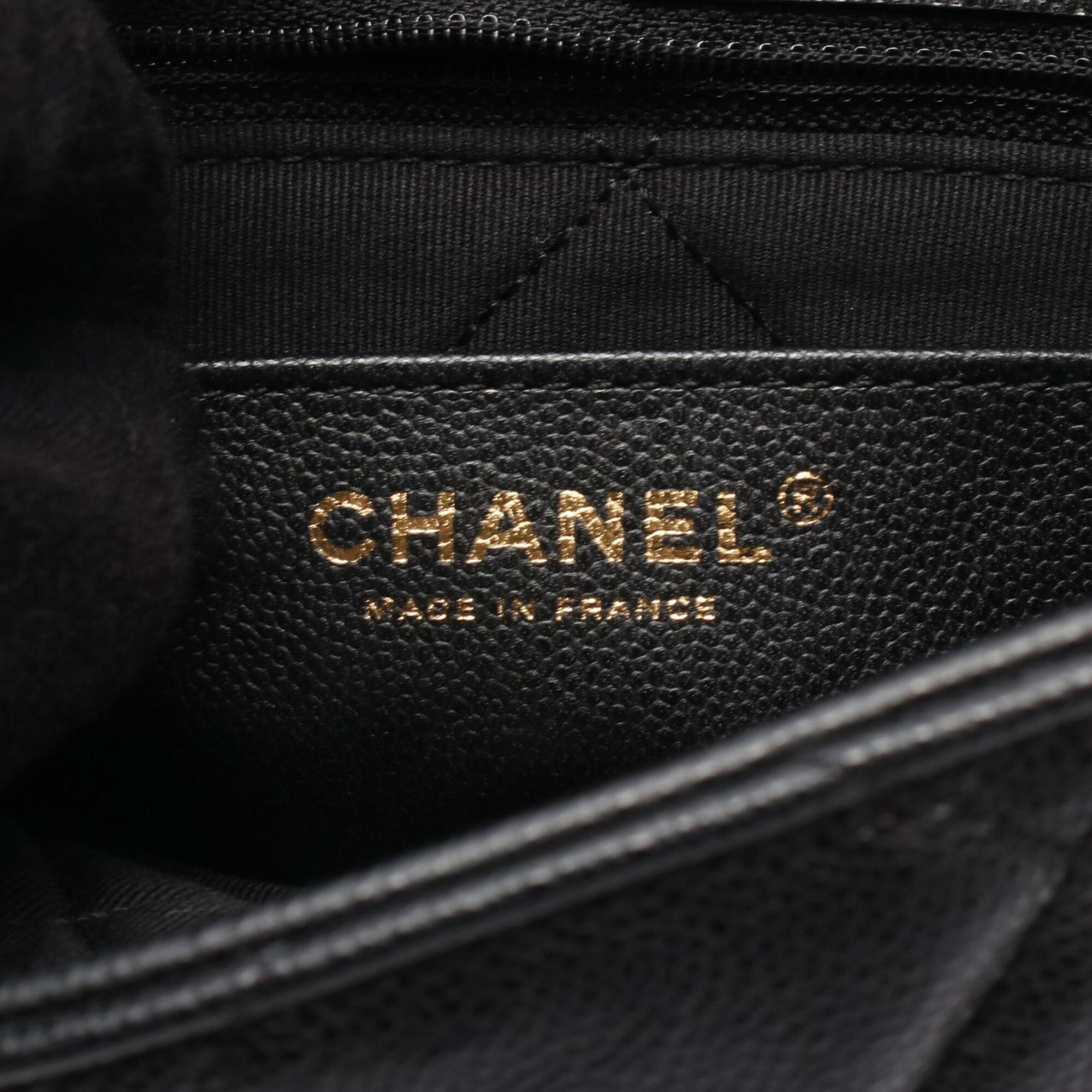 Chanel Matelasse Black Grained Calfskin Handbag Shoulder Bag (Pre-Owned)