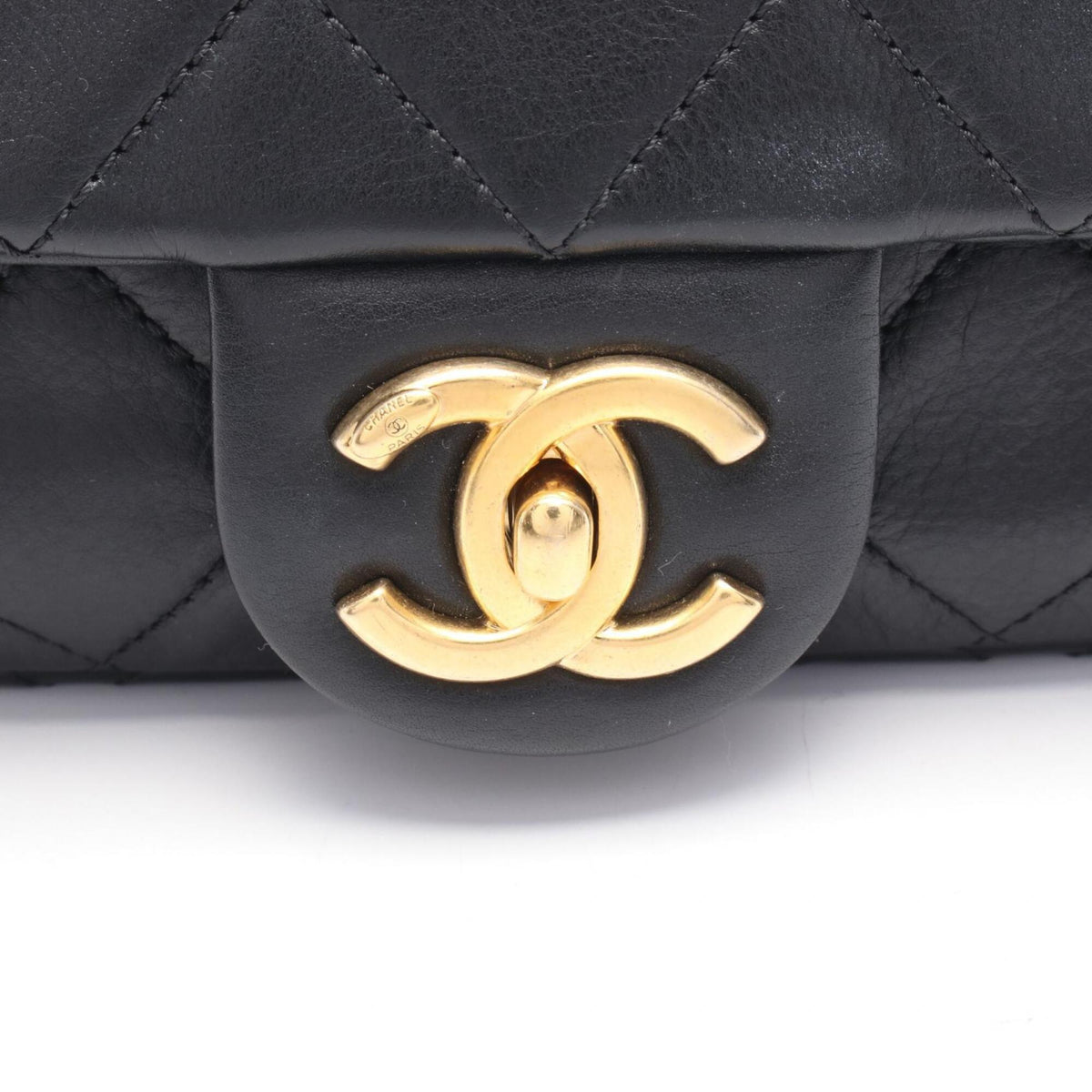Chanel Black Leather Handbag Shoulder Bag (Pre-Owned)