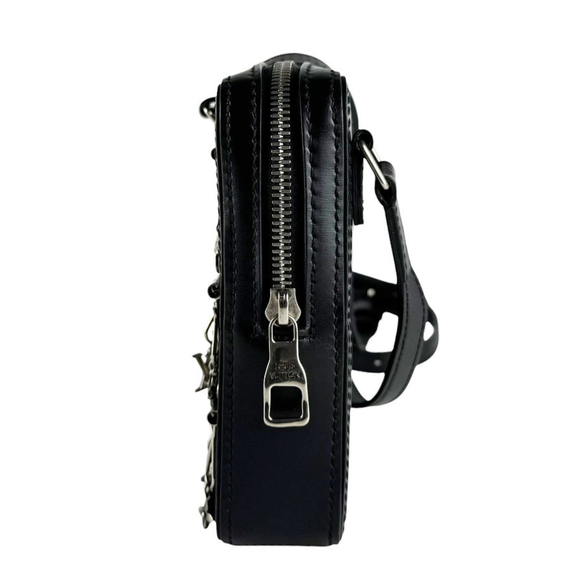 Louis Vuitton Black Leather Shoulder Bag (Pre-Owned)