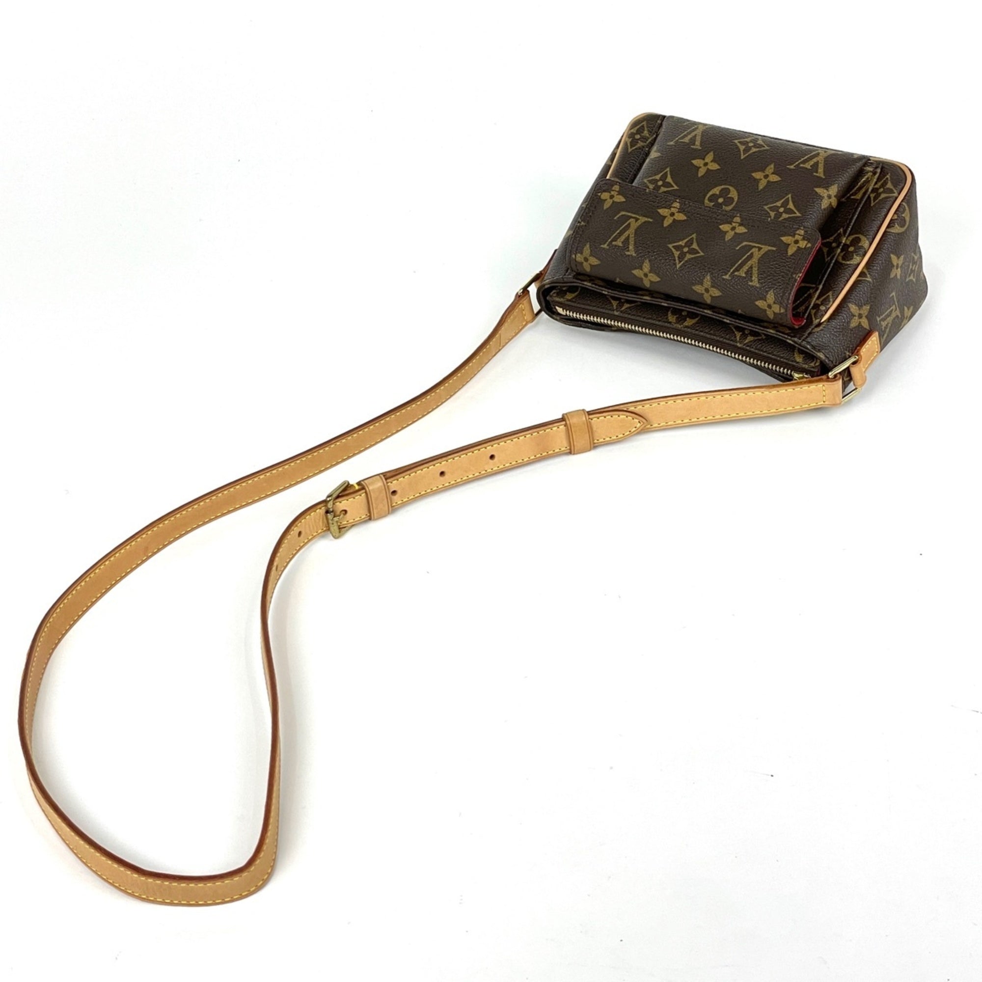 Louis Vuitton Brown Monogram Monogram Pochette Shoulder Bag (Pre-Owned)