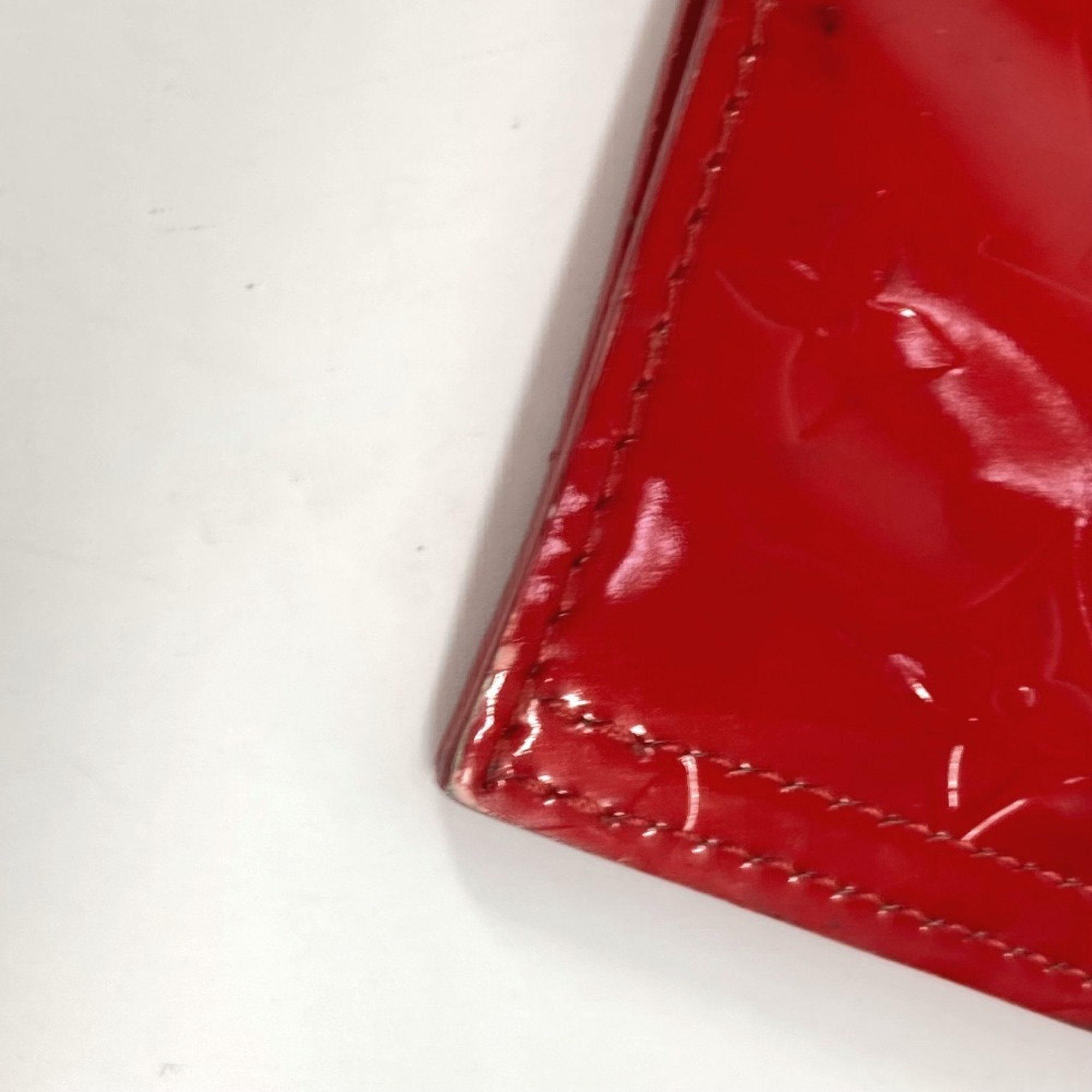 Louis Vuitton Monogram Vernis Red Color Monogram Vernis Handbag (Pre-Owned)