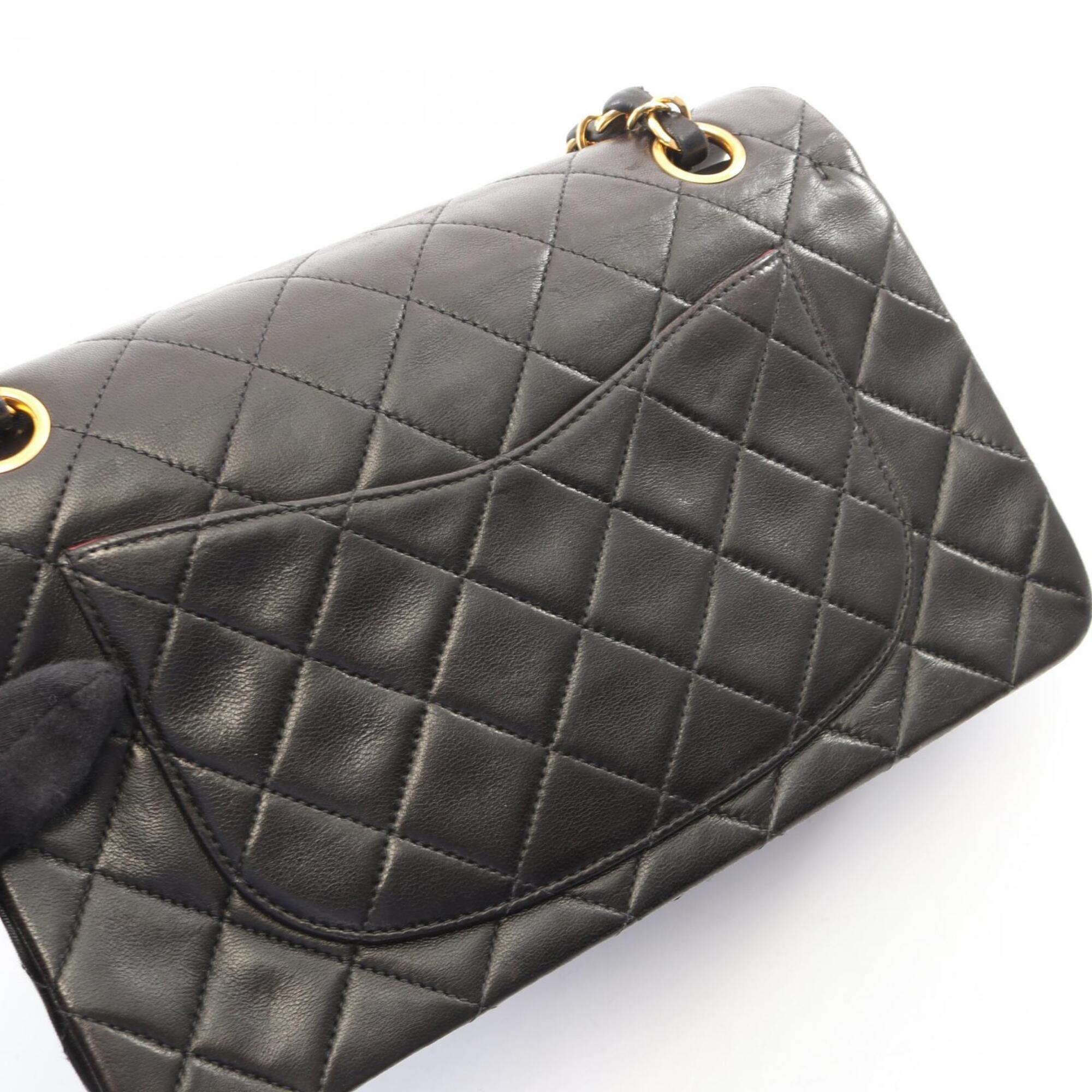 Chanel Black Leather Handbag Shoulder Bag (Pre-Owned)