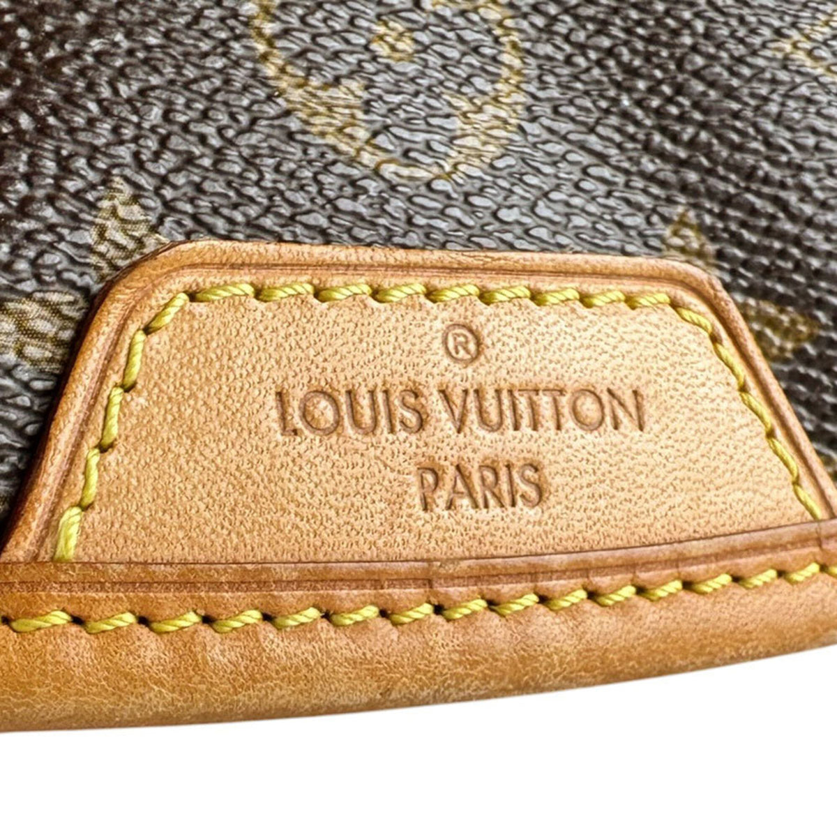 Louis Vuitton Brown Monogram Monogram Shoulder Bag (Pre-Owned)
