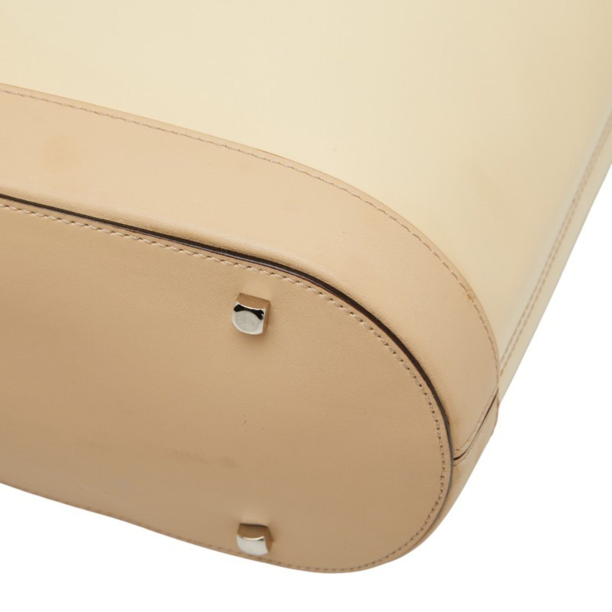 Salvatore Ferragamo Beige Ivory Leather Handbag (Pre-Owned)