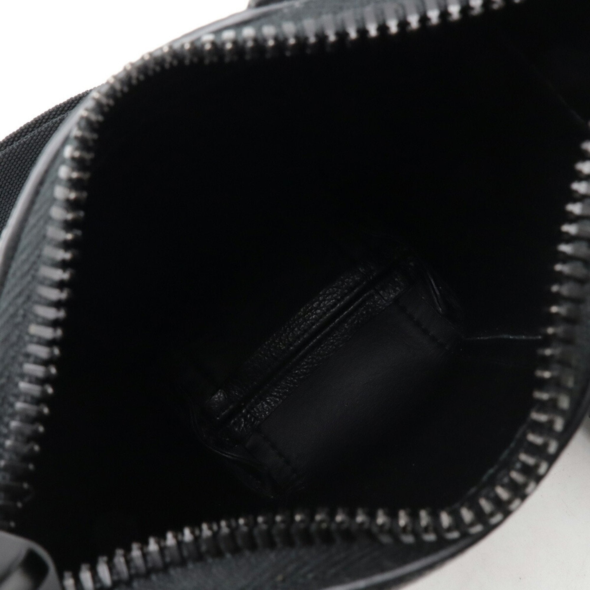 Balenciaga Black Leather Pochette Shoulder Bag (Pre-Owned)