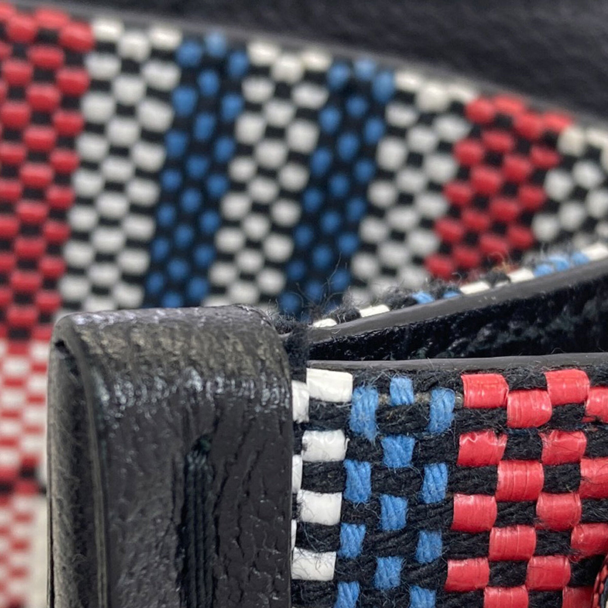 Gucci Black Blue Red Color White Canvas Handbag (Pre-Owned)