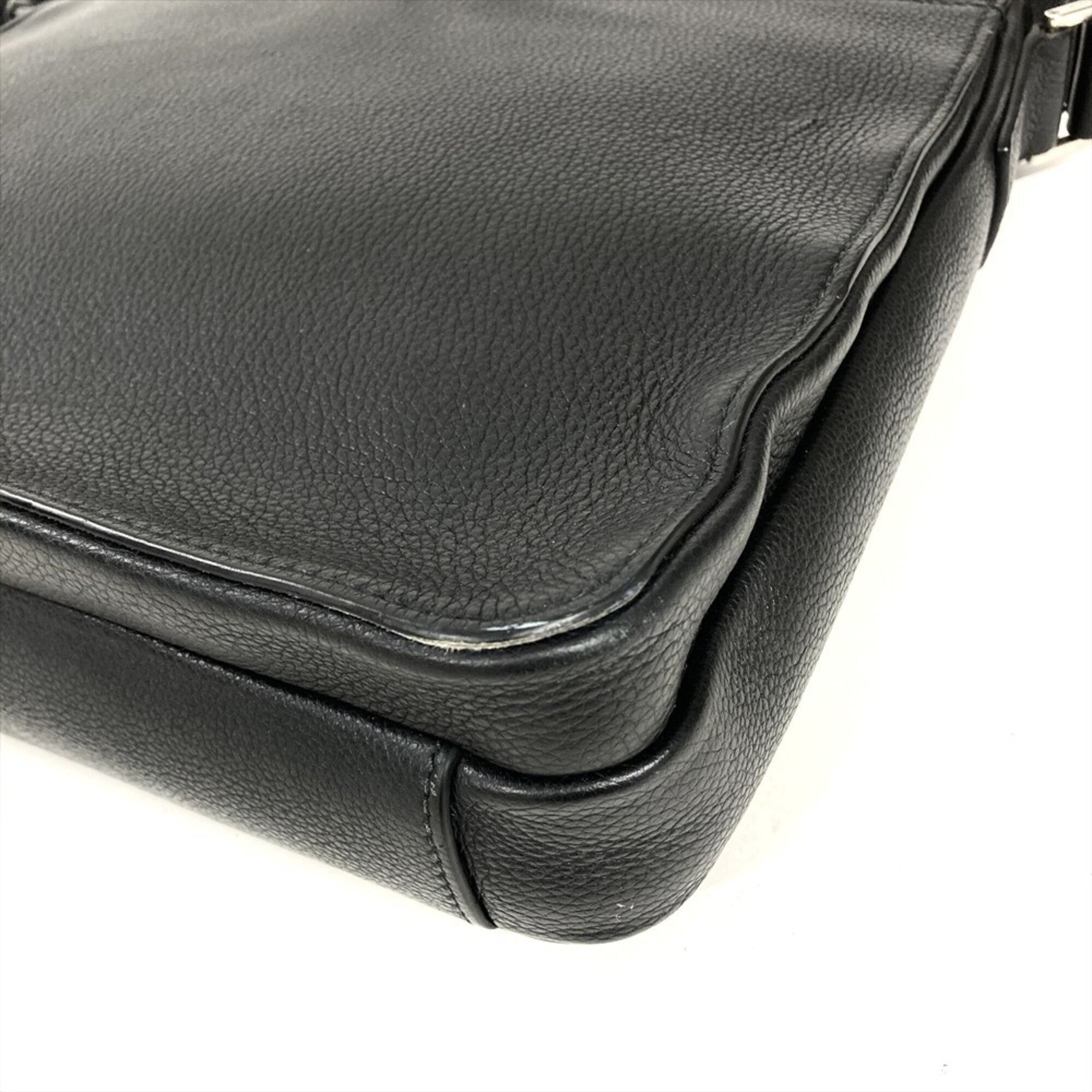 Prada Black Leather Shoulder Bag (Pre-Owned)