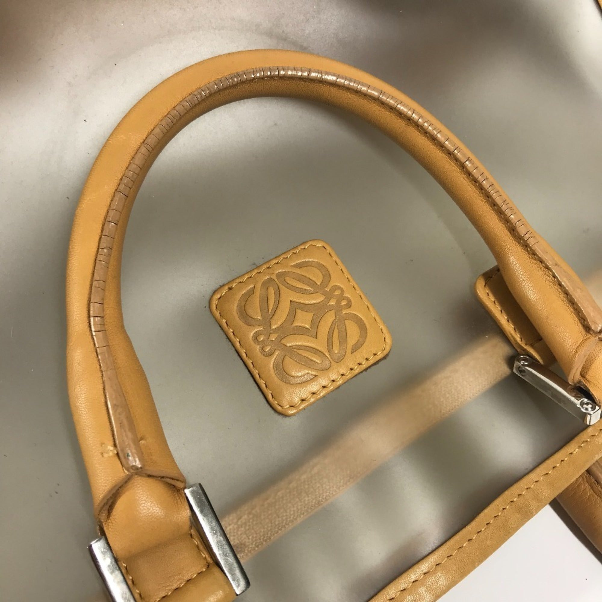Loewe Amazona Beige Vinyl Leather Boston Bag Handbag (Pre-Owned)