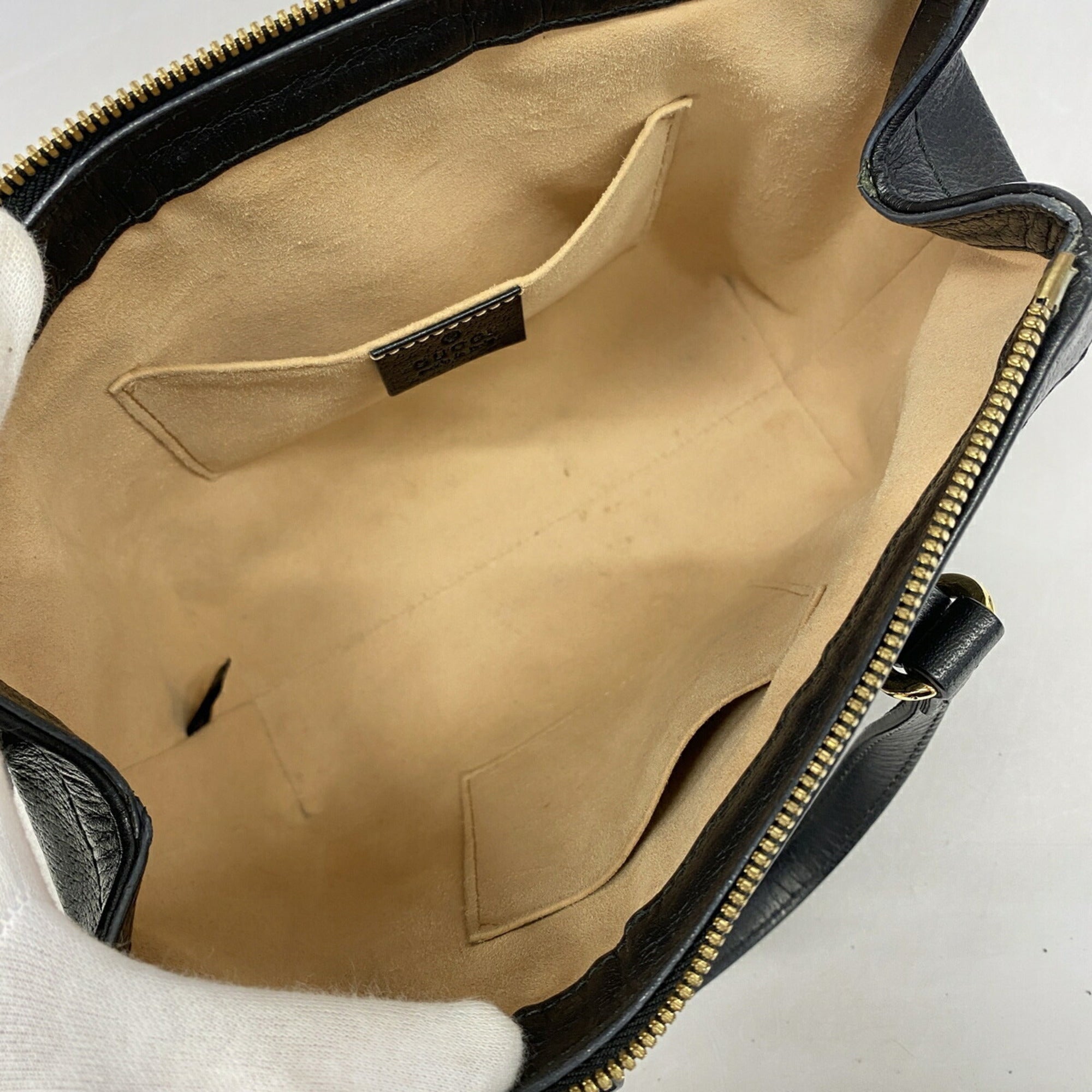 Gucci Black Leather Handbag (Pre-Owned)