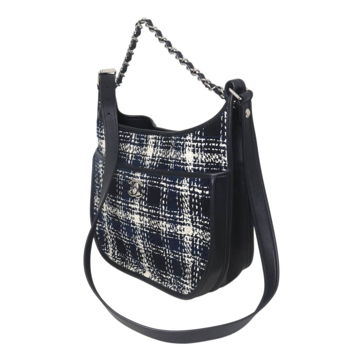 Chanel Navy White Cotton Shoulder Bag (Pre-Owned)