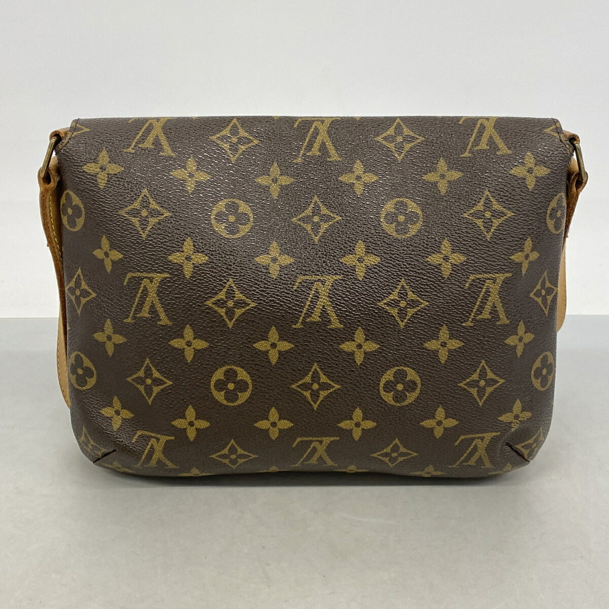 Louis Vuitton Brown Shoulder Bag (Pre-Owned)