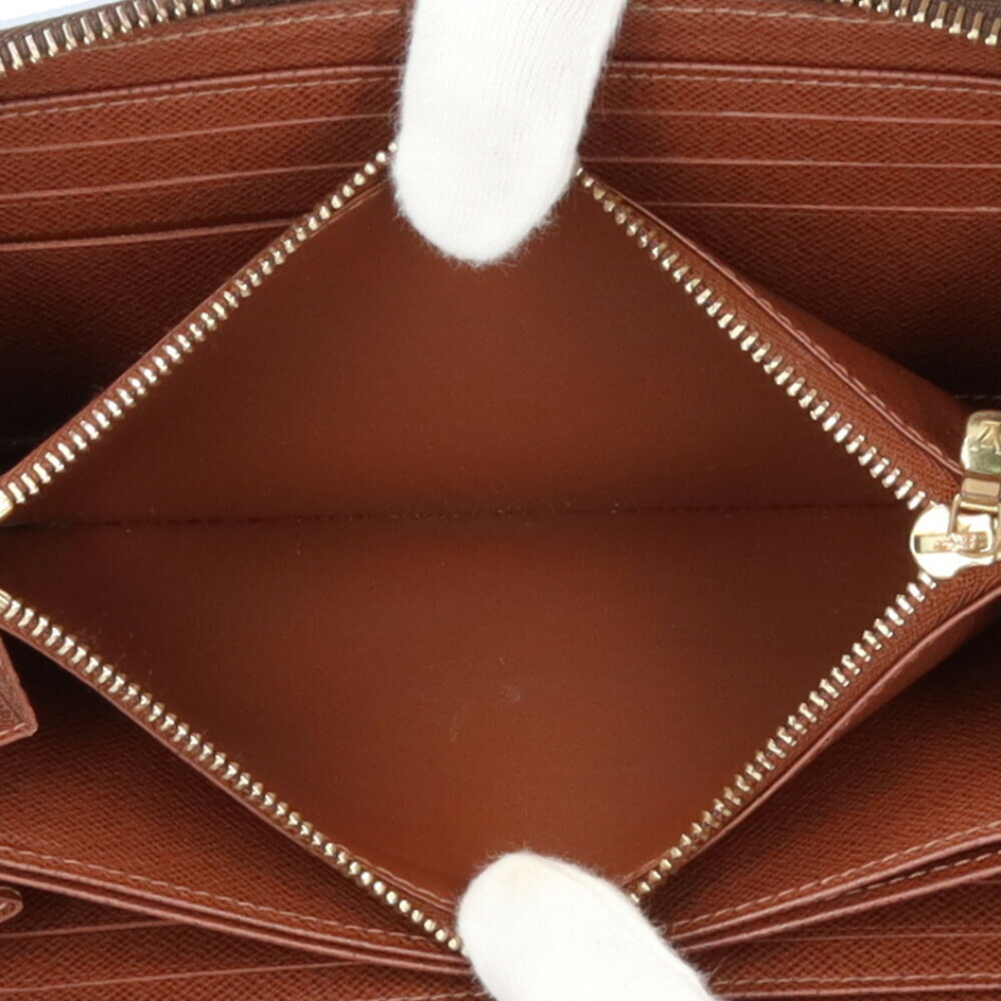 Louis Vuitton Monogram Brown Monogram Long Wallet (Bi-Fold) (Pre-Owned)