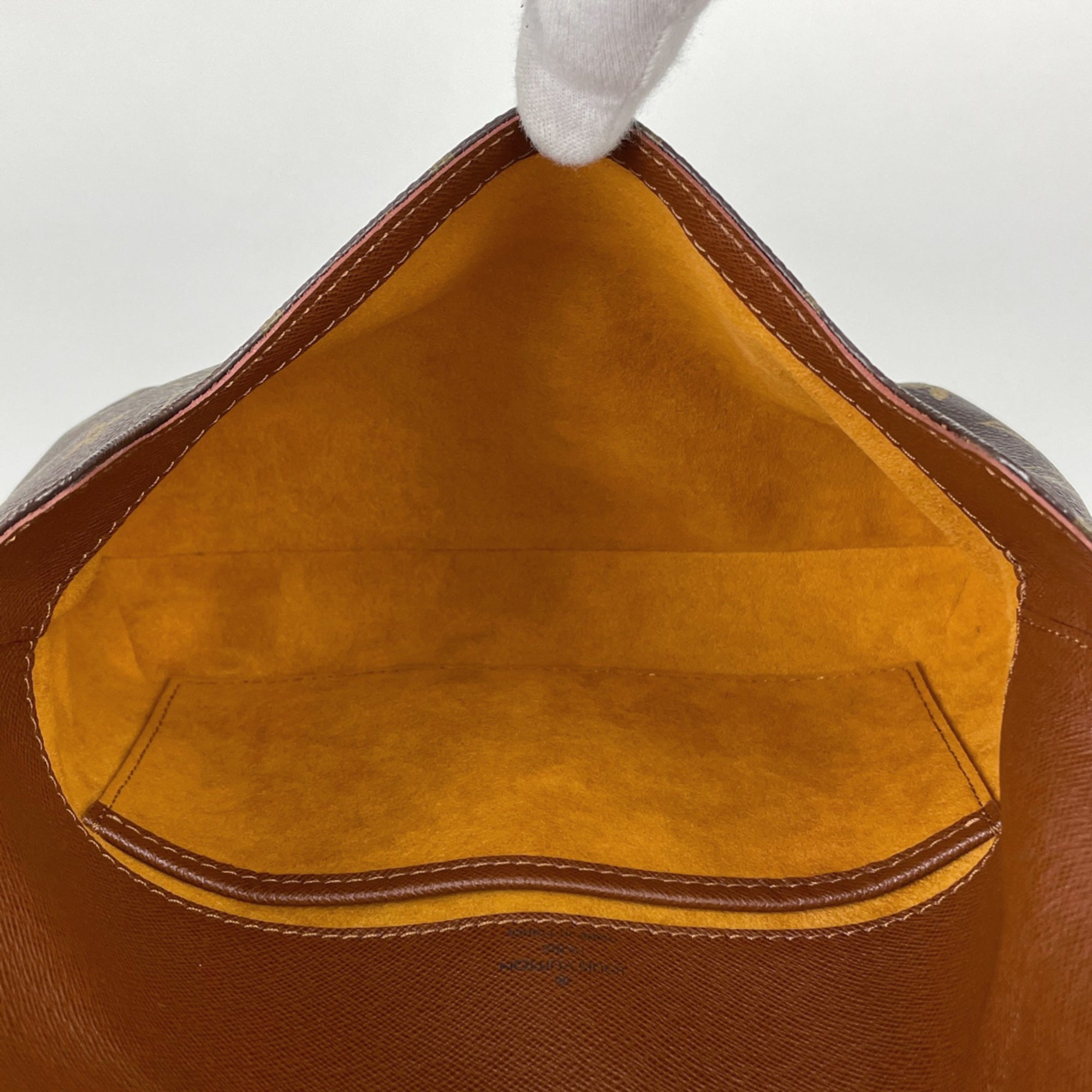 Louis Vuitton Brown Monogram Monogram Shoulder Bag (Pre-Owned)