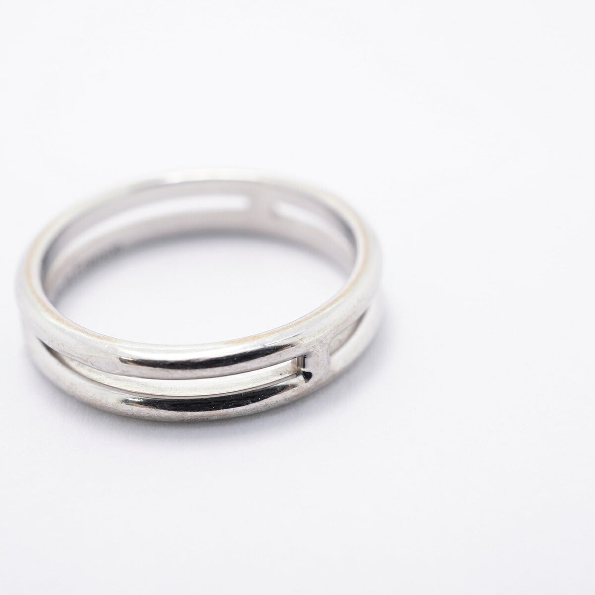 Hermes White Gold (18K) Band Ring (Pre-Owned)