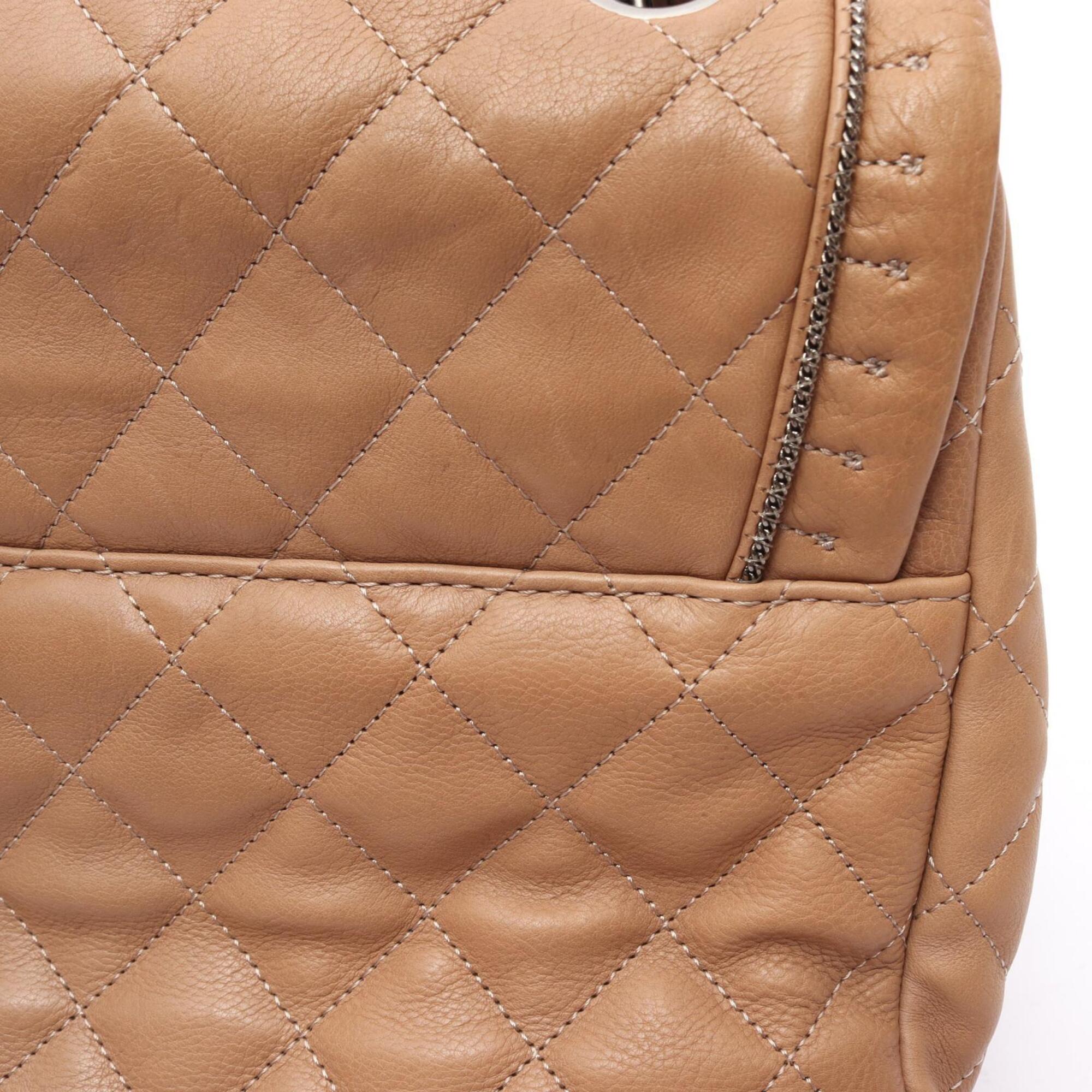 Chanel Beige Leather Handbag Shoulder Bag (Pre-Owned)