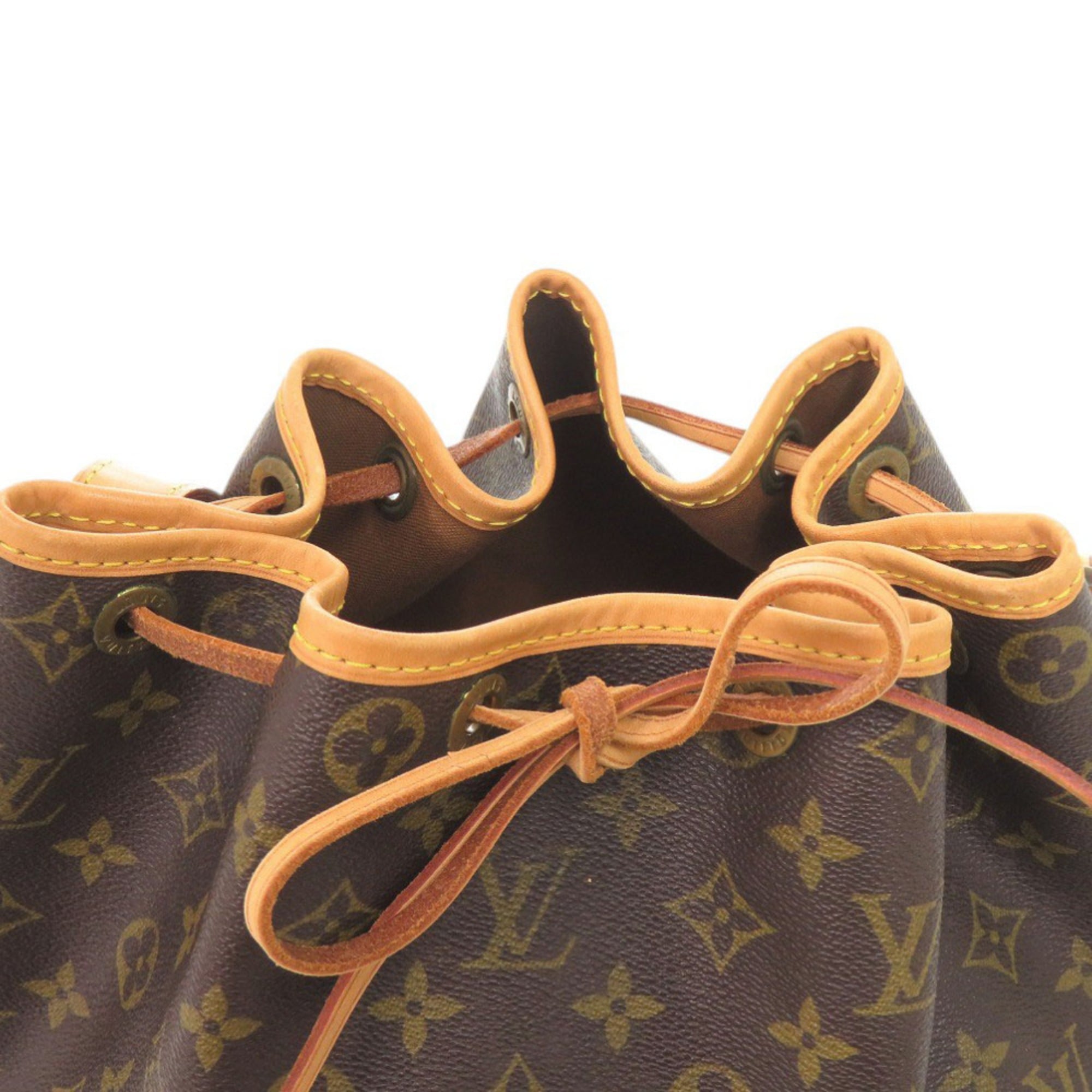 Louis Vuitton Brown Monogram Monogram Shoulder Bag (Pre-Owned)