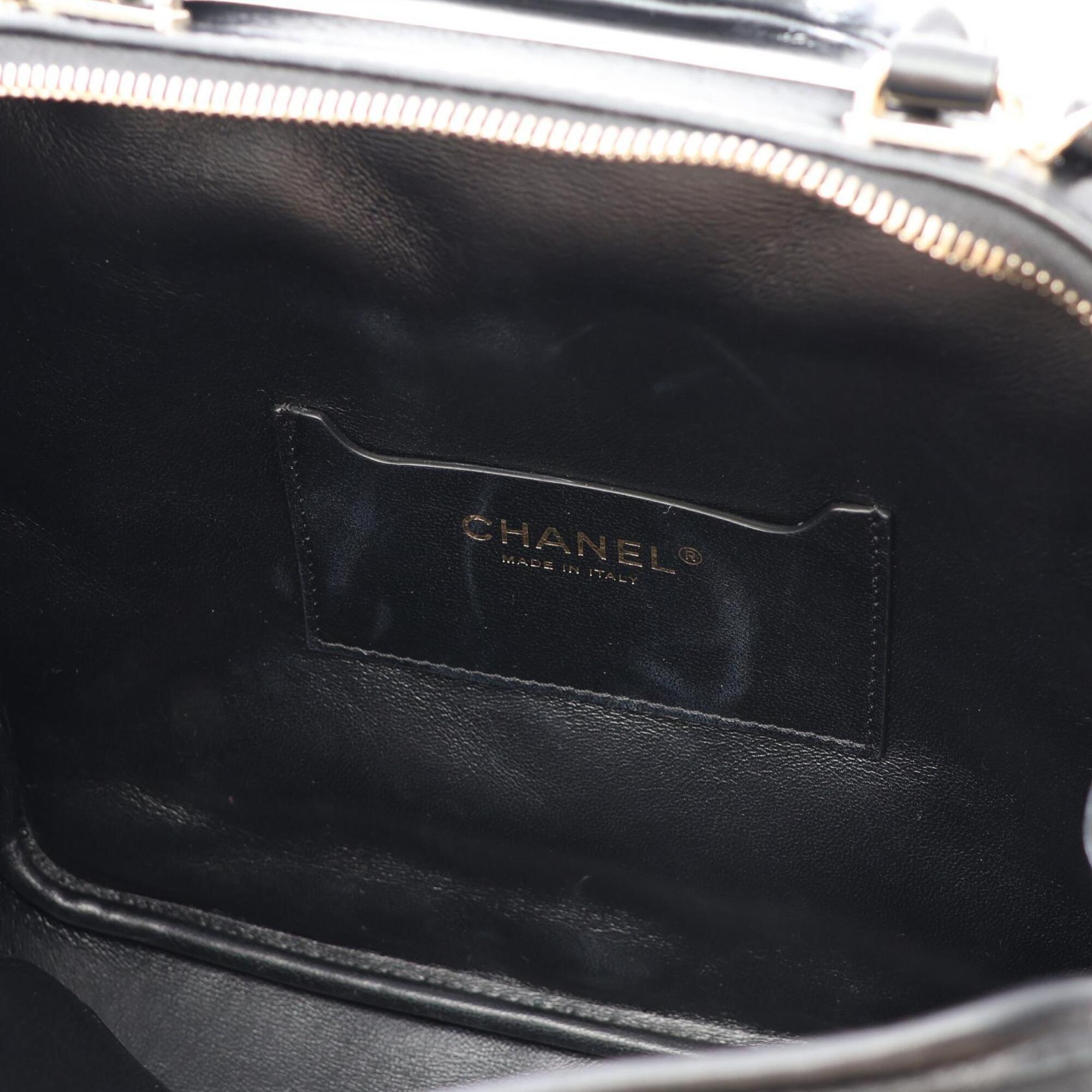 Chanel Black Leather Handbag Shoulder Bag (Pre-Owned)