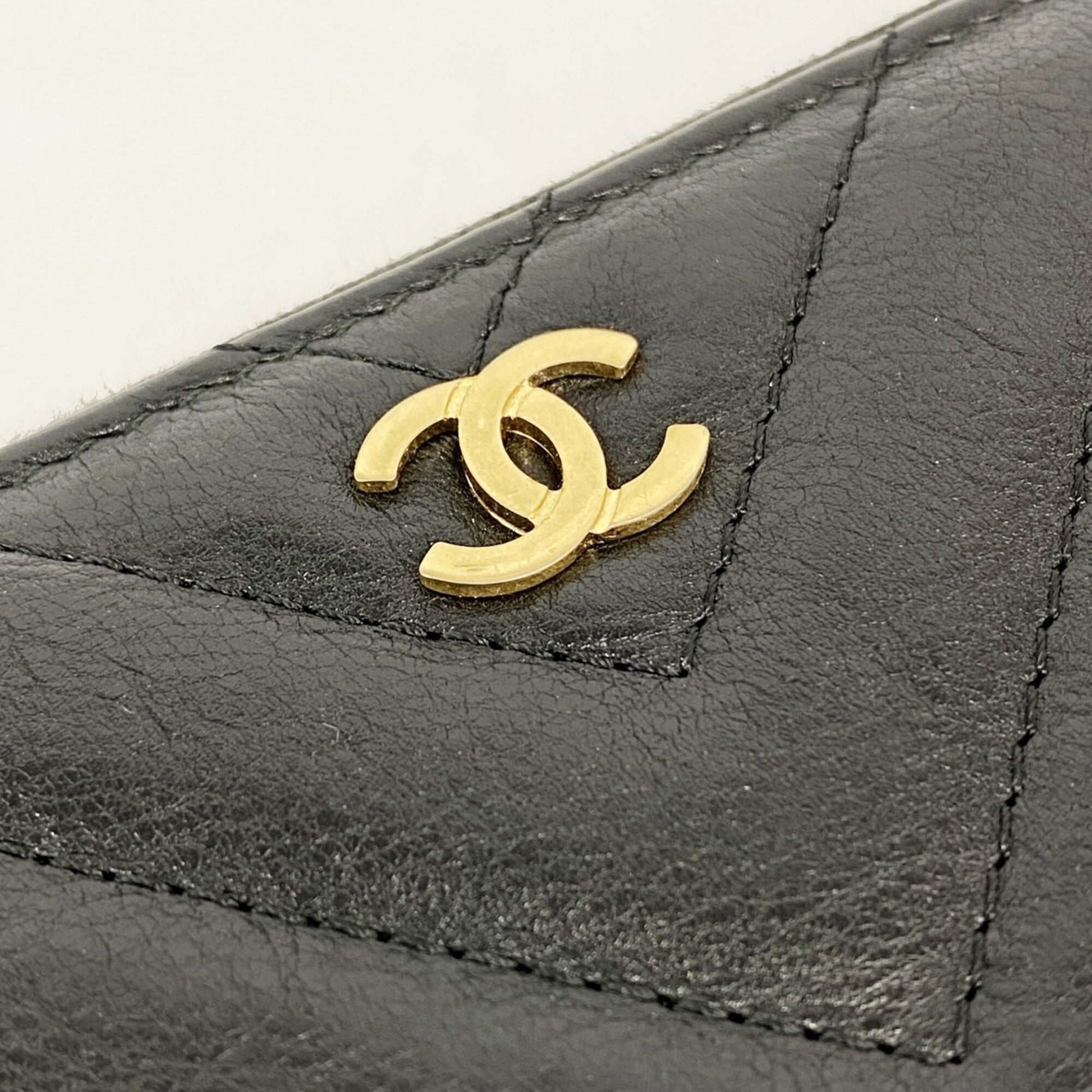 Chanel Black Leather Long Wallet (Bi-Fold) (Pre-Owned)