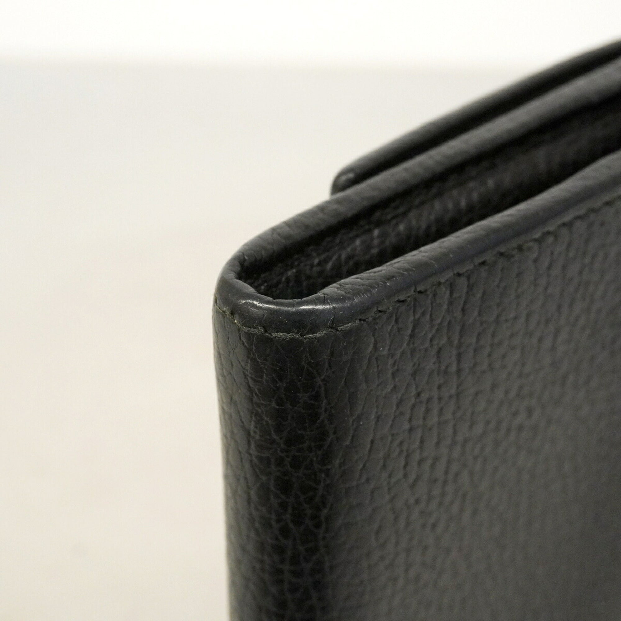 Gucci Black Leather Long Wallet (Bi-Fold) (Pre-Owned)
