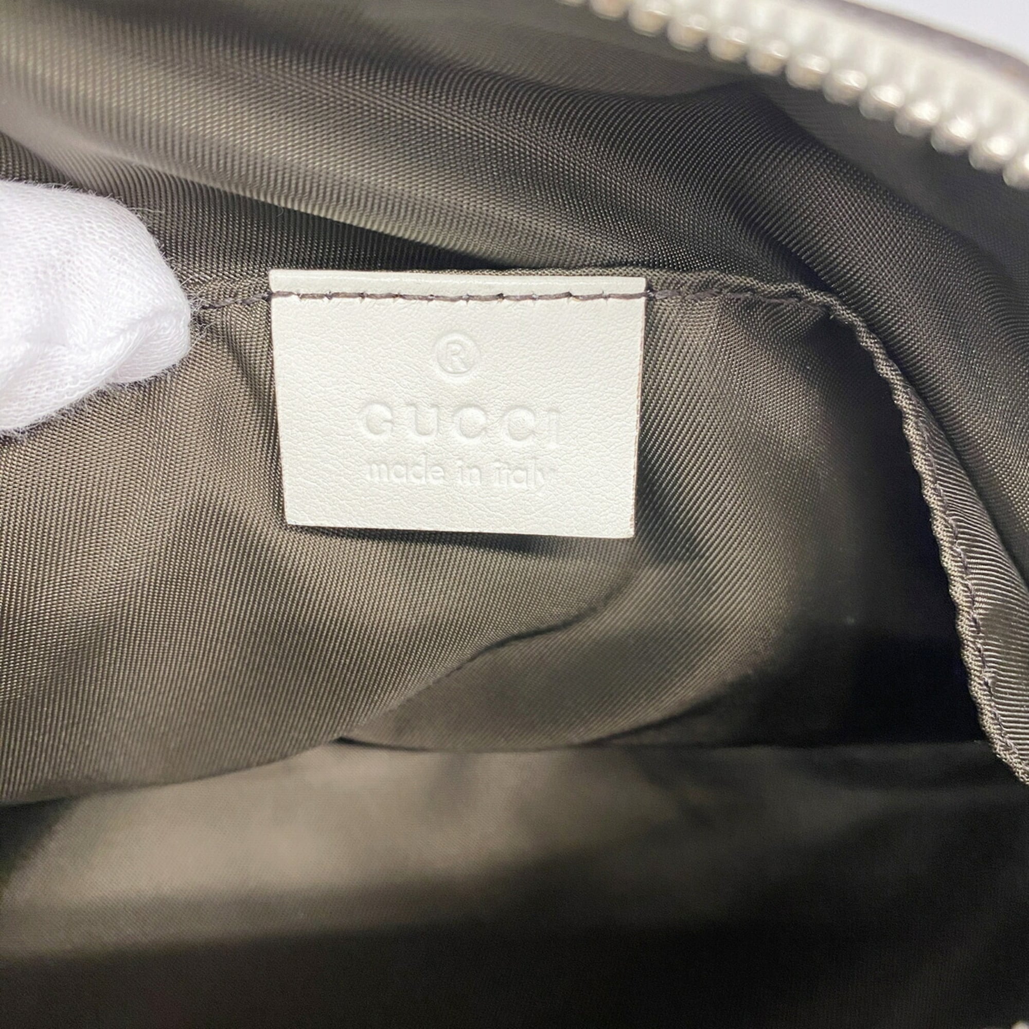 Gucci White Leather Pouch (Pre-Owned)