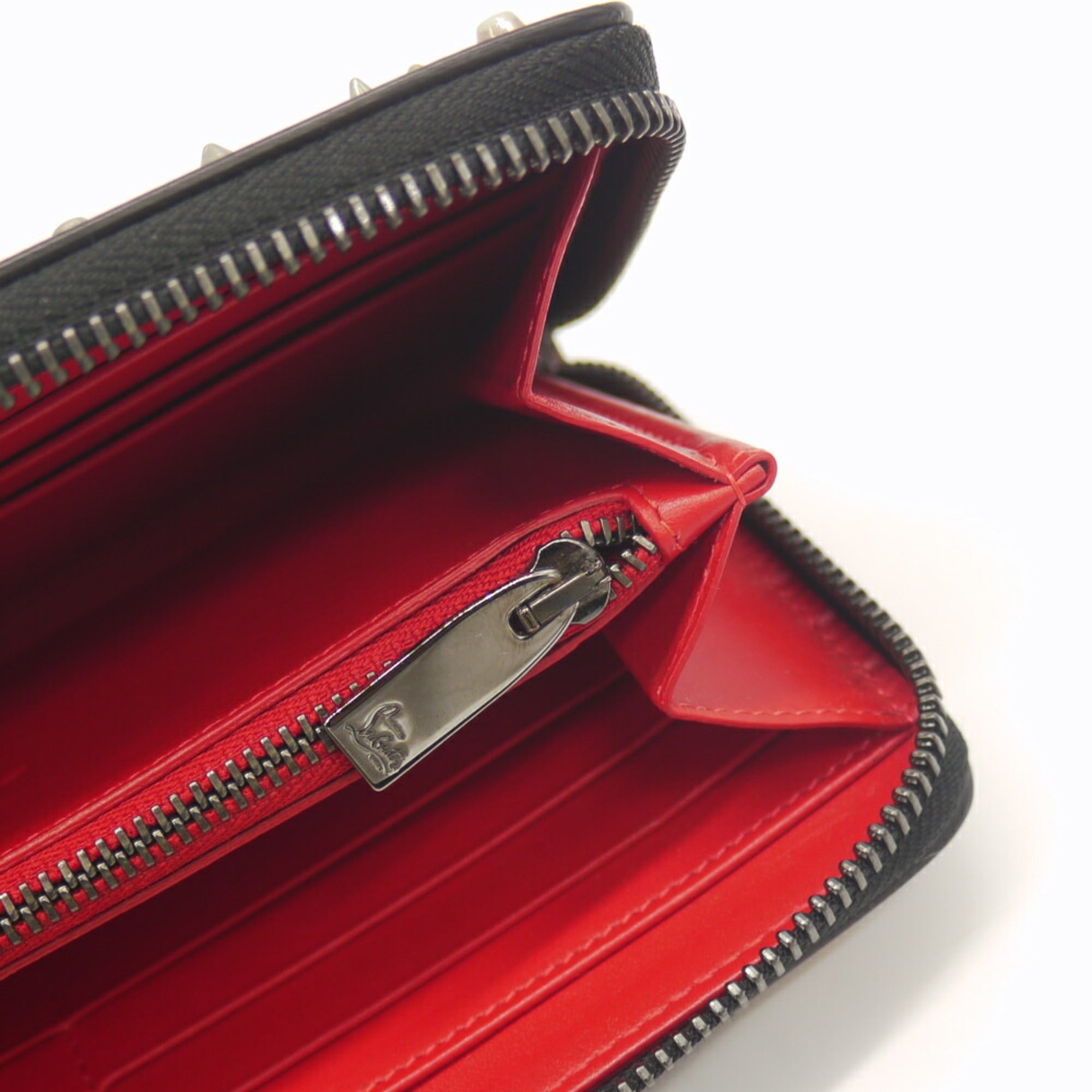 Christian Louboutin Black Patent Leather Long Wallet (Bi-Fold) (Pre-Owned)