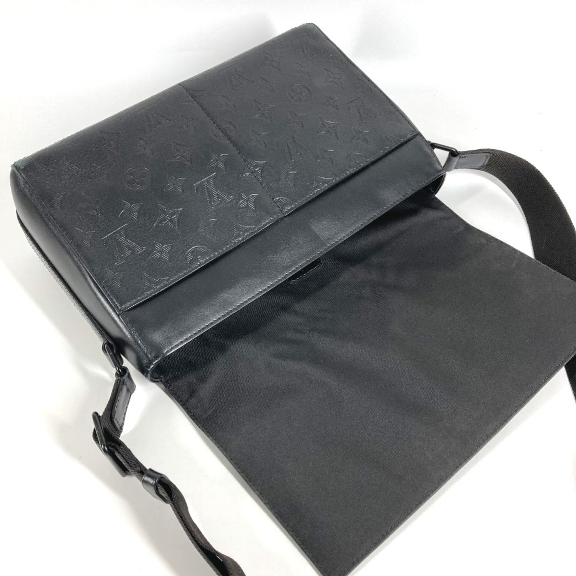 Louis Vuitton Monogram Shadow Black Monogram Shadow Messenger Bag Shoulder Bag (Pre-Owned)