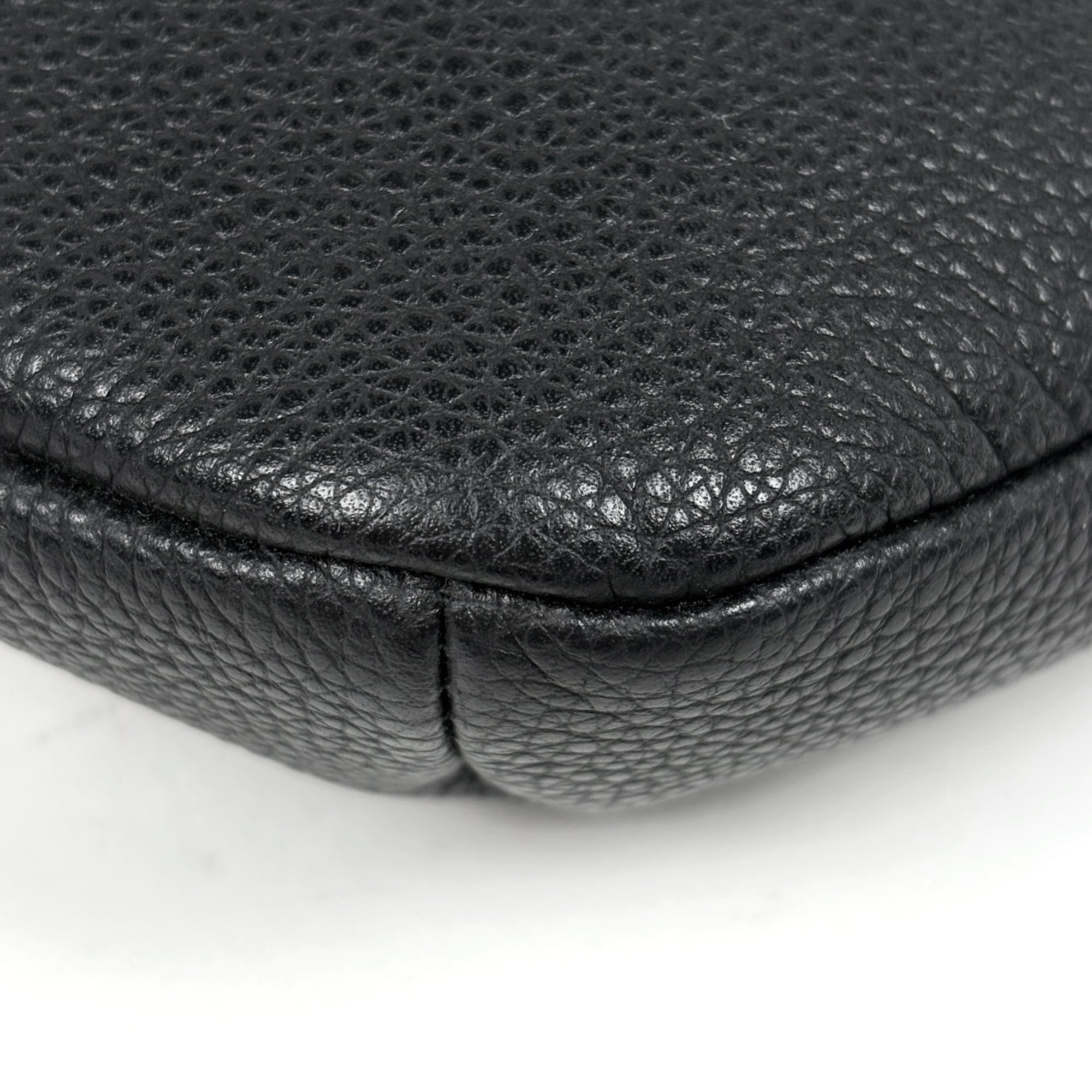 Gucci Black Leather Fanny Pack (Pre-Owned)
