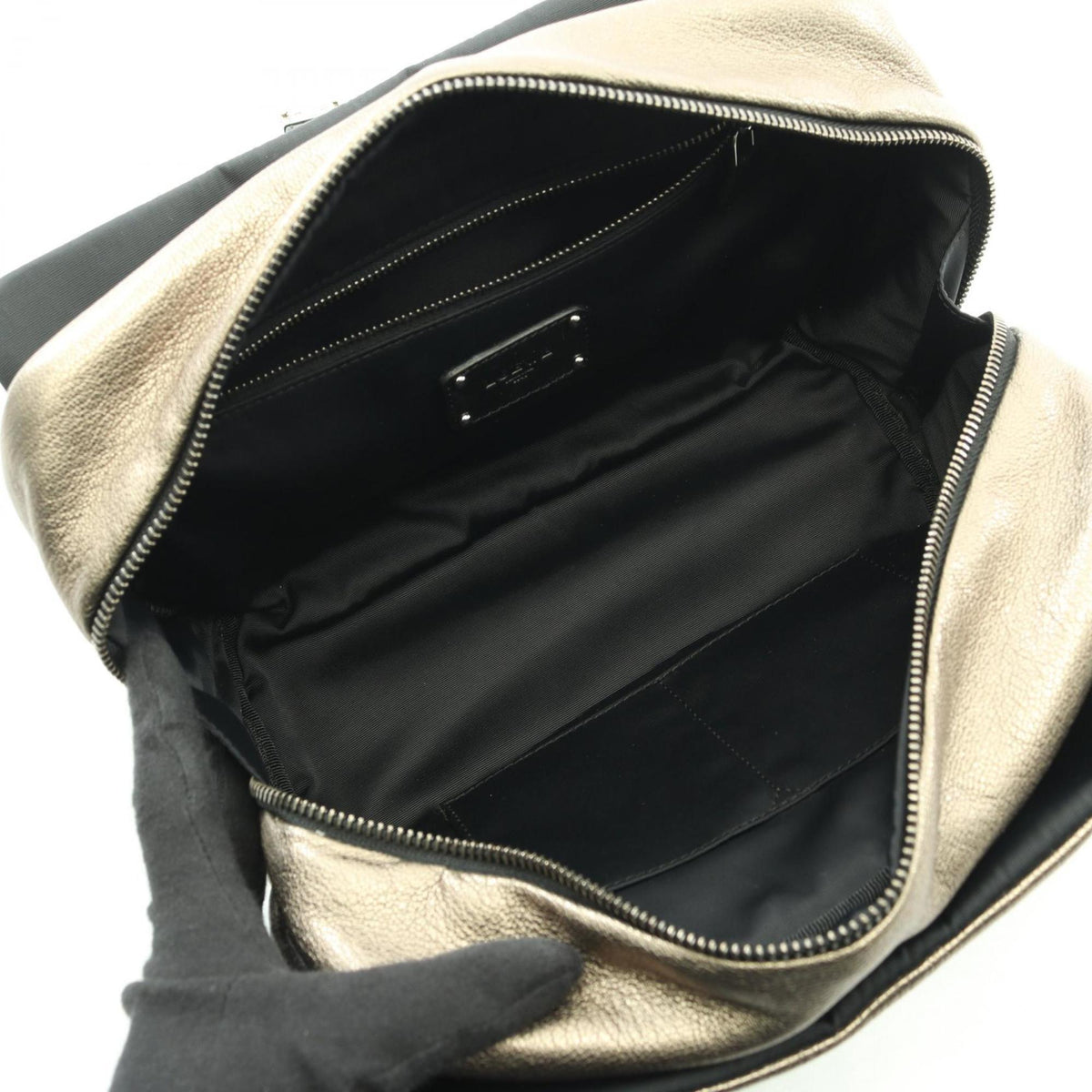 Loewe Black Gold Leather Handbag (Pre-Owned)