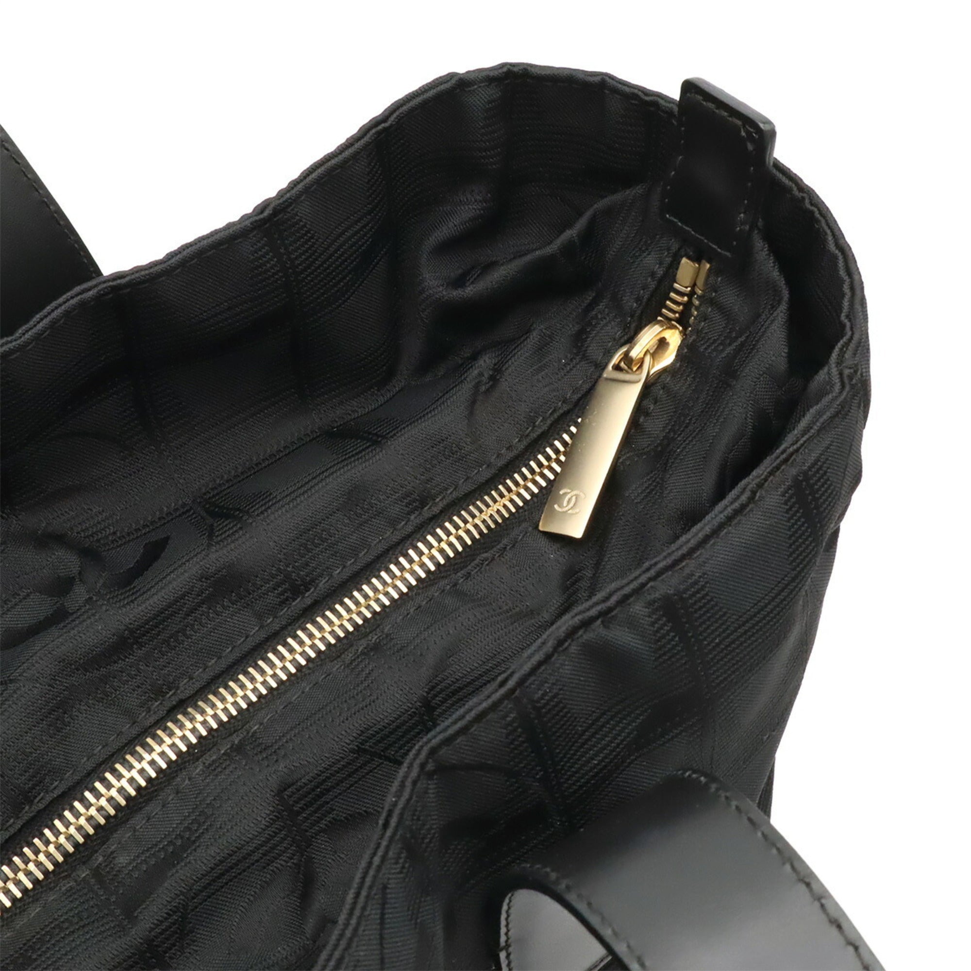 Chanel Black New Travel Line Shoulder Bag Tote Bag (Pre-Owned)