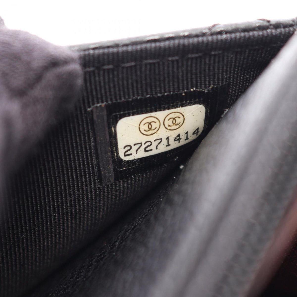 Chanel Black Grained Calfskin Handbag Shoulder Bag (Pre-Owned)