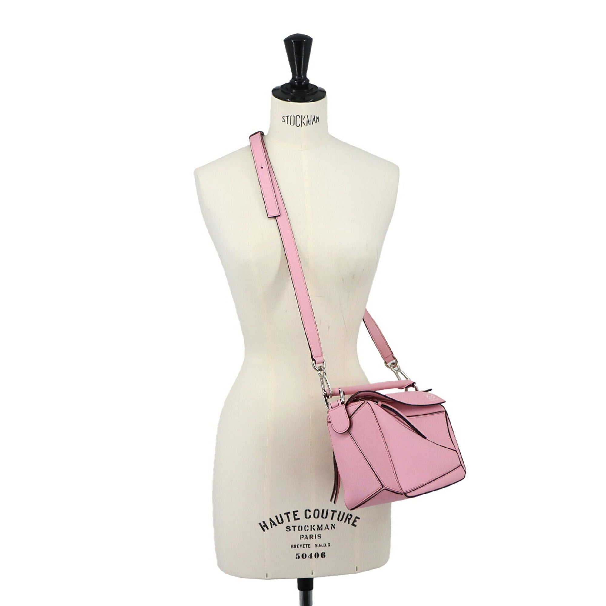 Loewe Pink Leather Handbag (Pre-Owned)