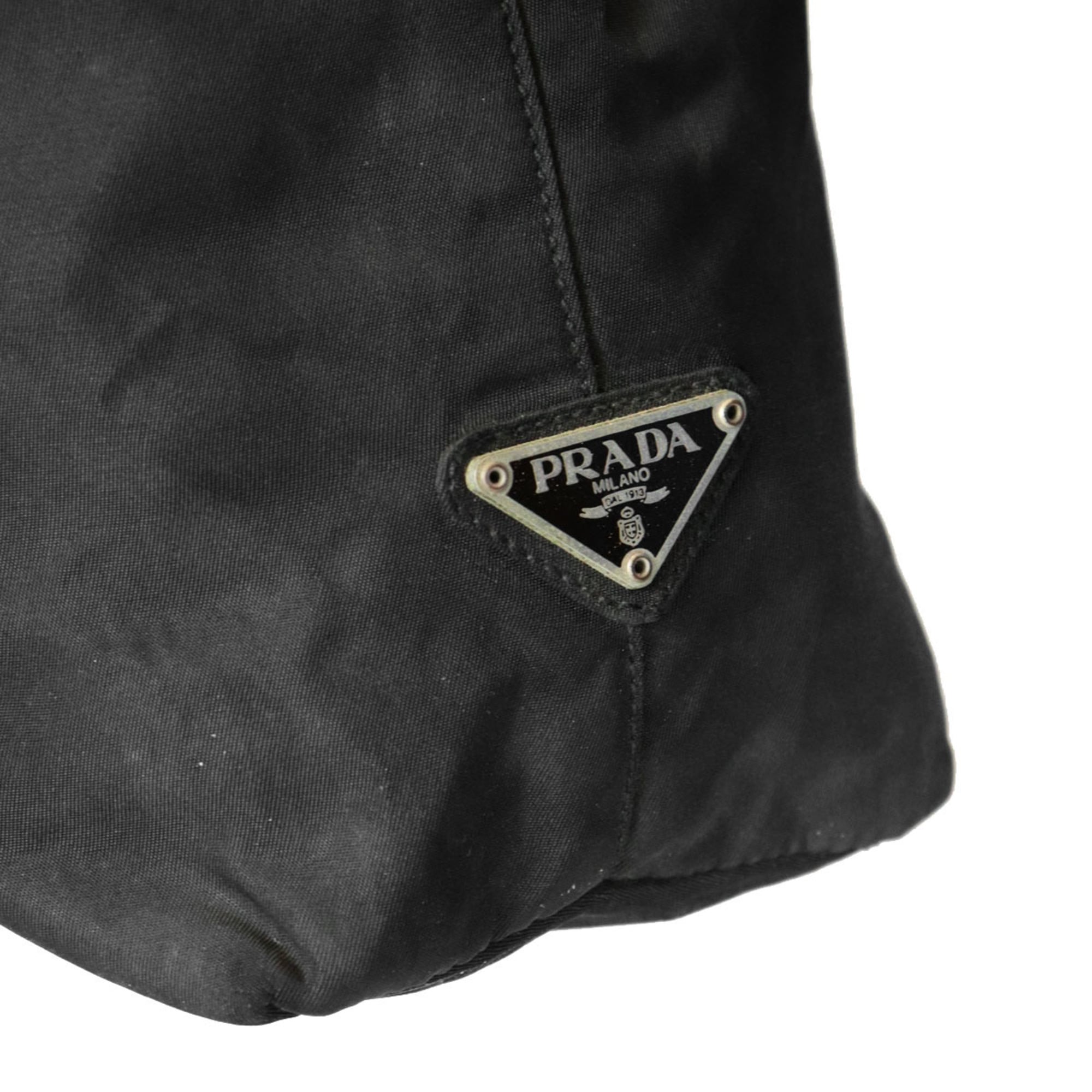 Prada Black Nylon Handbag (Pre-Owned)