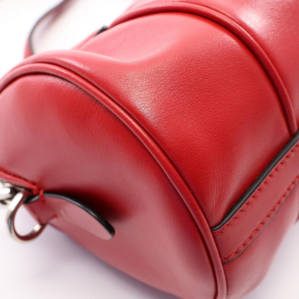 Miu Miu Red Color Leather Handbag (Pre-Owned)