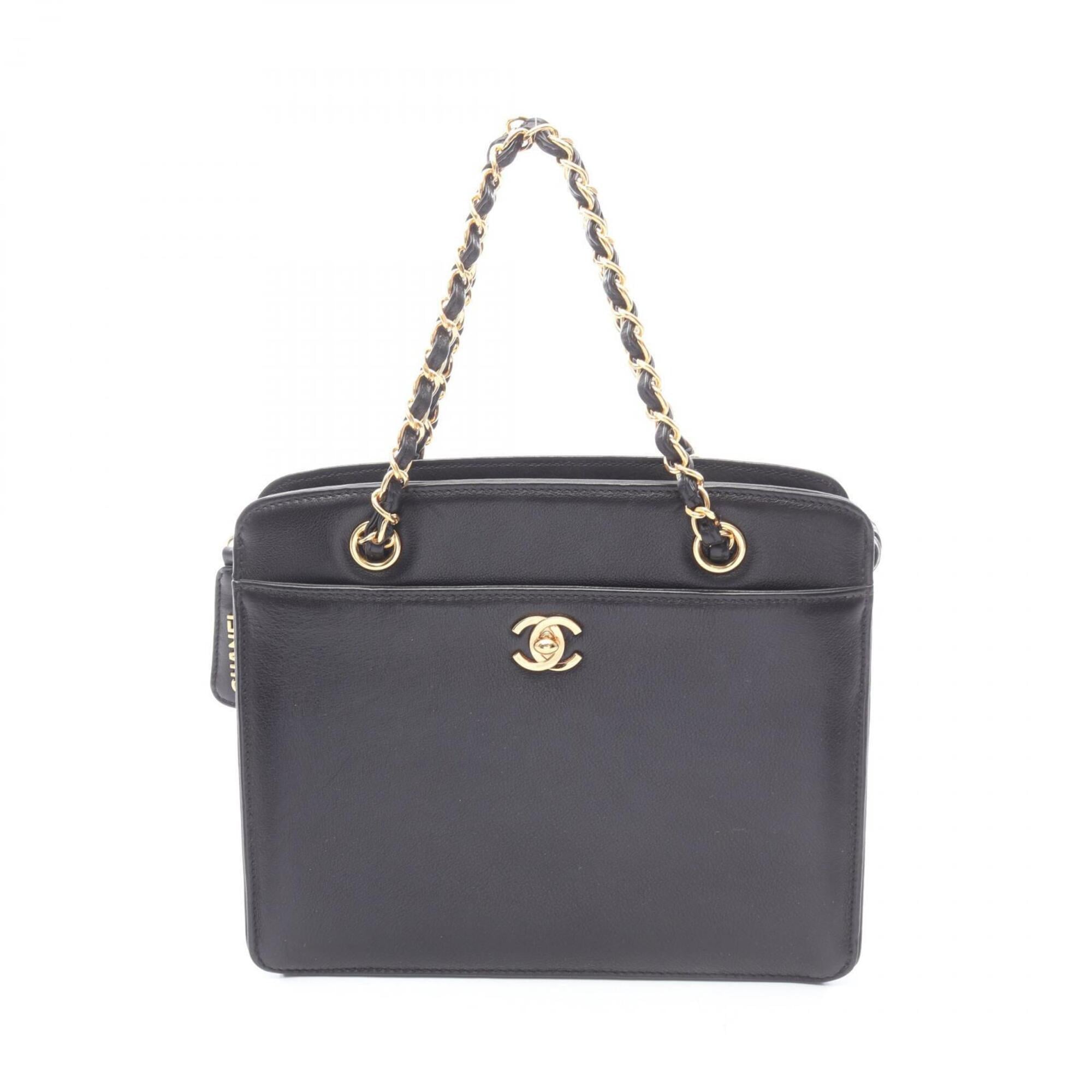 Chanel Black Leather Handbag (Pre-Owned)