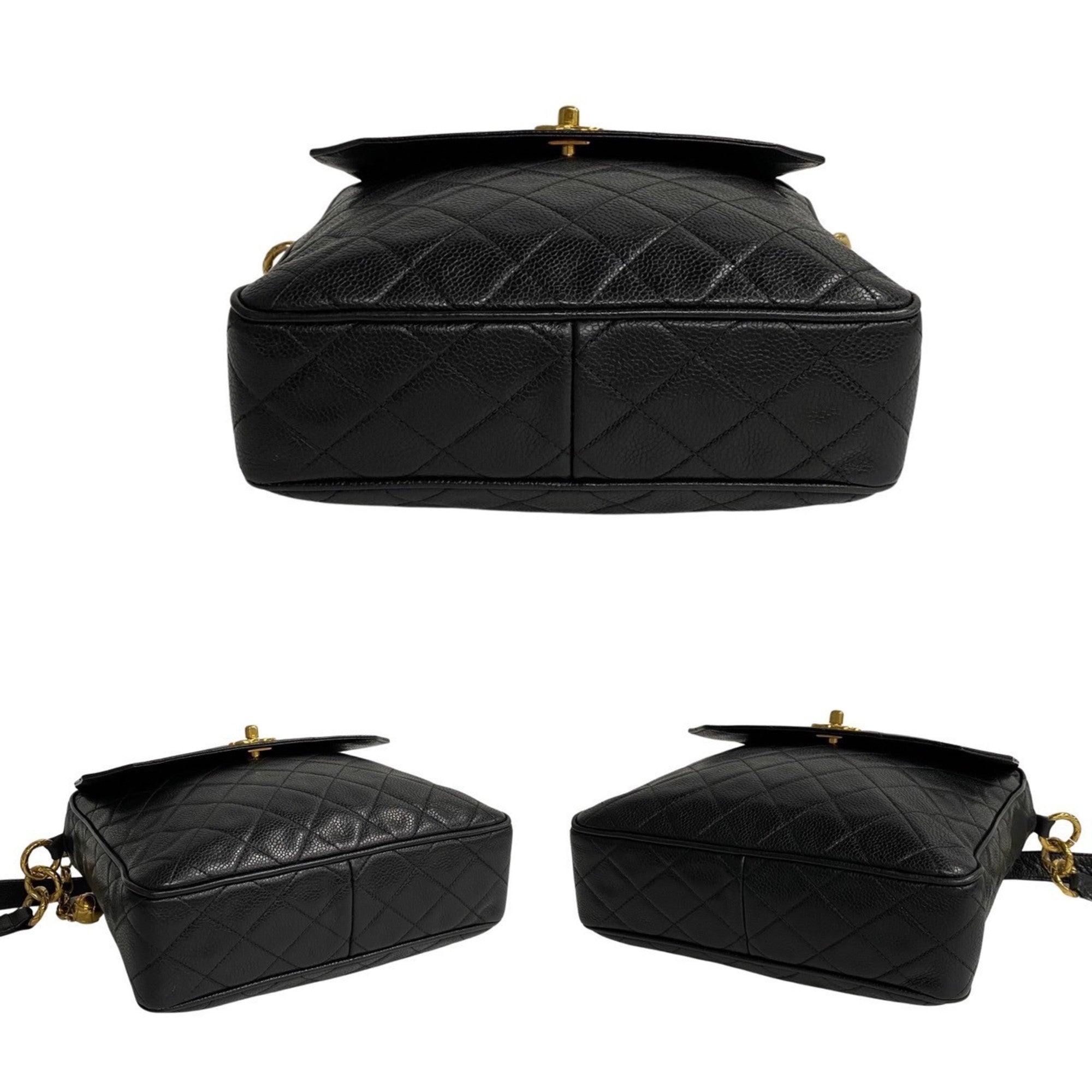 Chanel Black Leather Shoulder Bag (Pre-Owned)