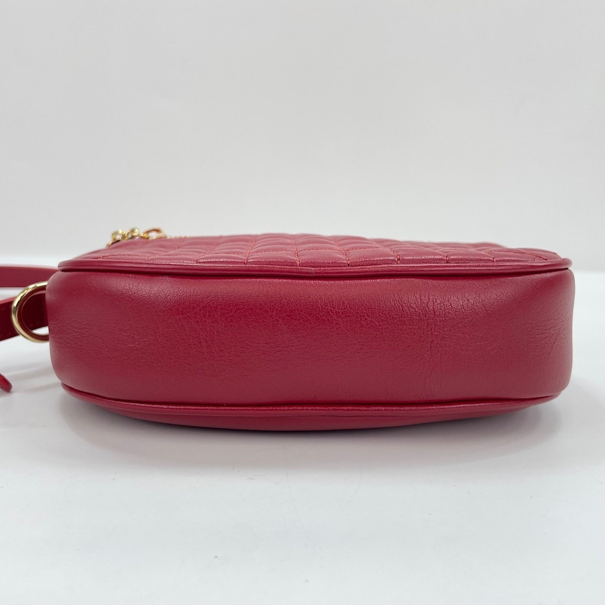 Celine Red Color Shoulder Bag (Pre-Owned)