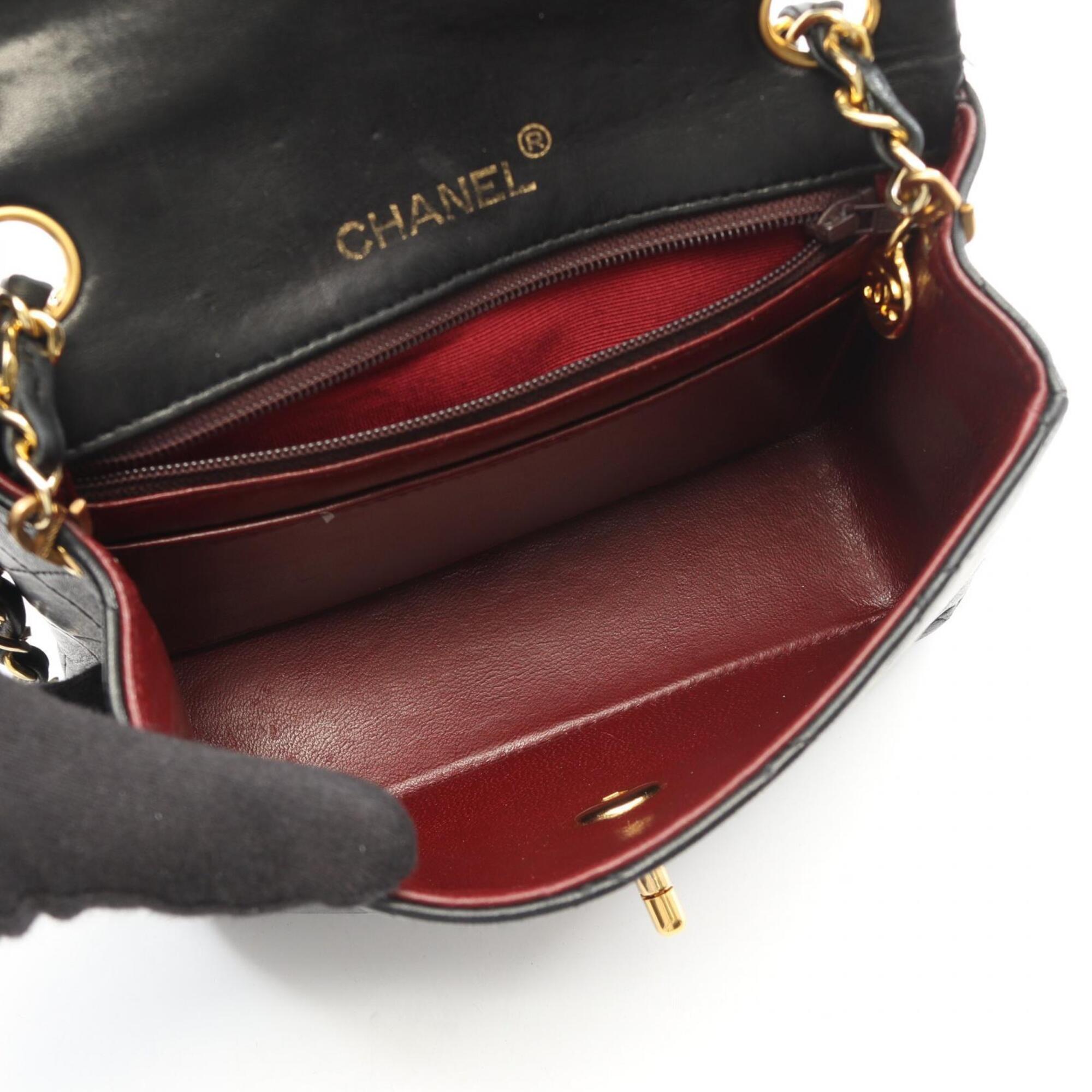 Chanel Black Leather Handbag Shoulder Bag (Pre-Owned)