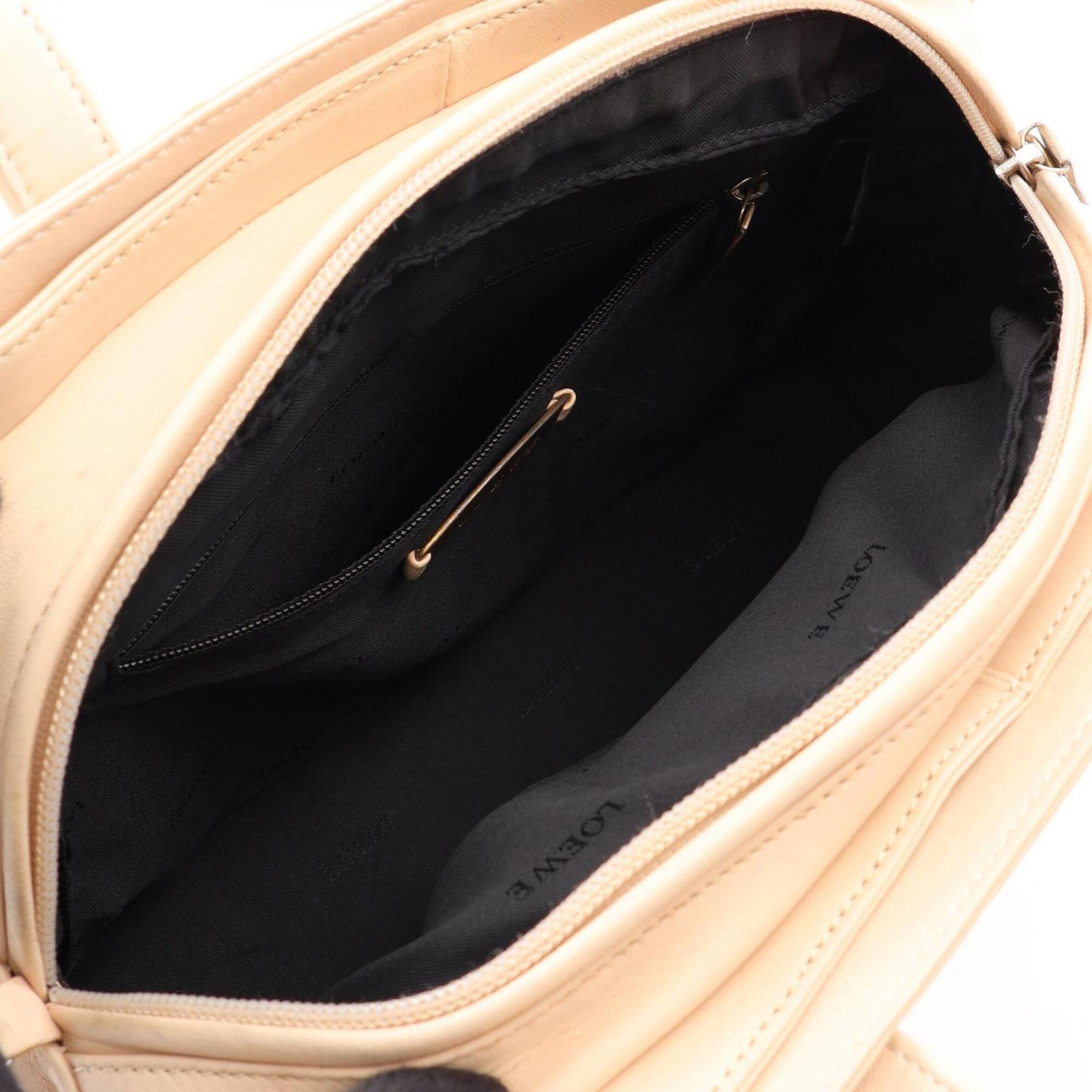 Loewe Beige Leather Handbag (Pre-Owned)