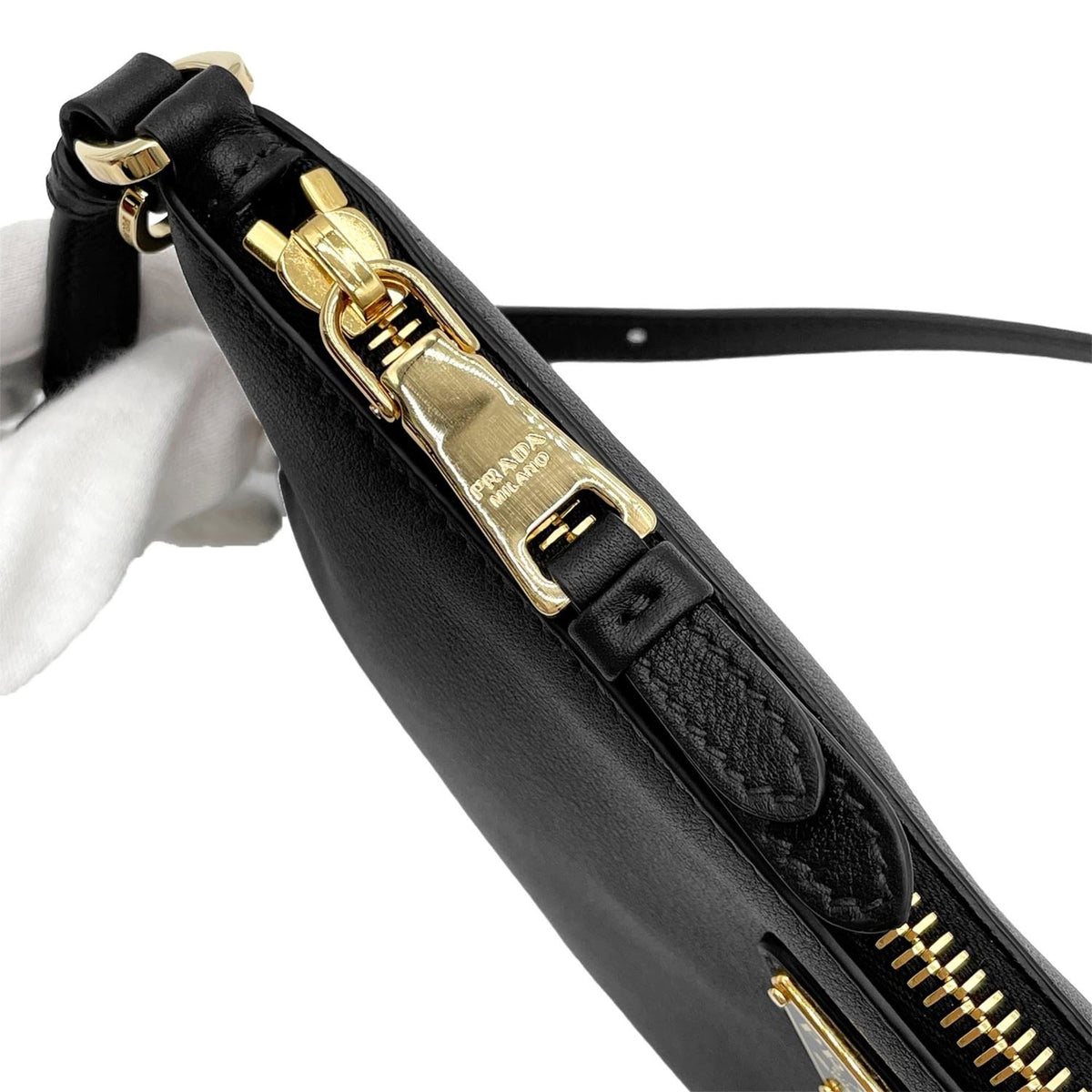 Prada Black Gold Leather Handbag Shoulder Bag (Pre-Owned)