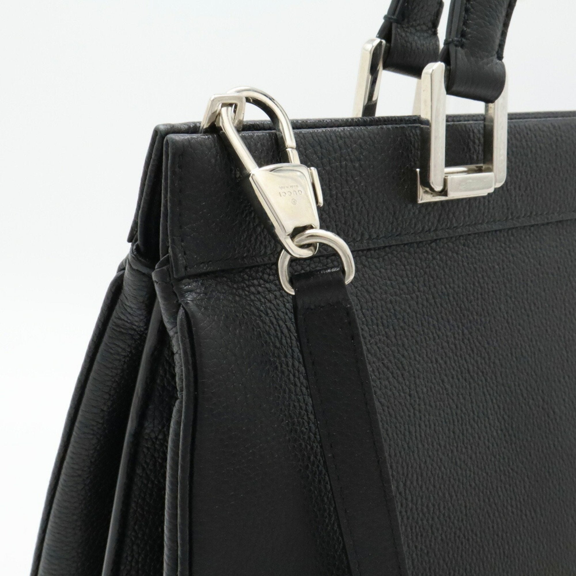 Gucci Black Leather Handbag Shoulder Bag (Pre-Owned)