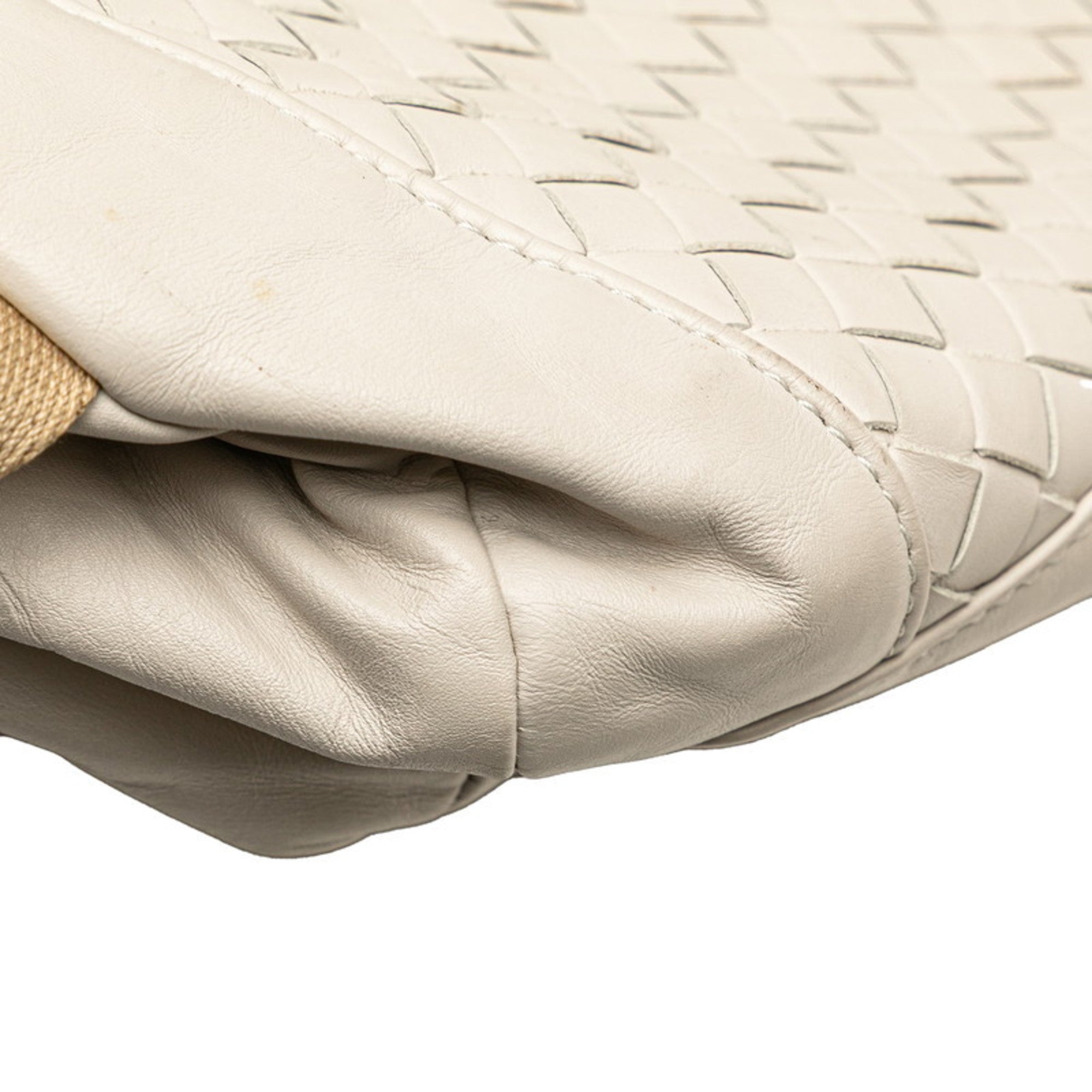 Bottega Veneta Beige White Leather Fanny Pack (Pre-Owned)