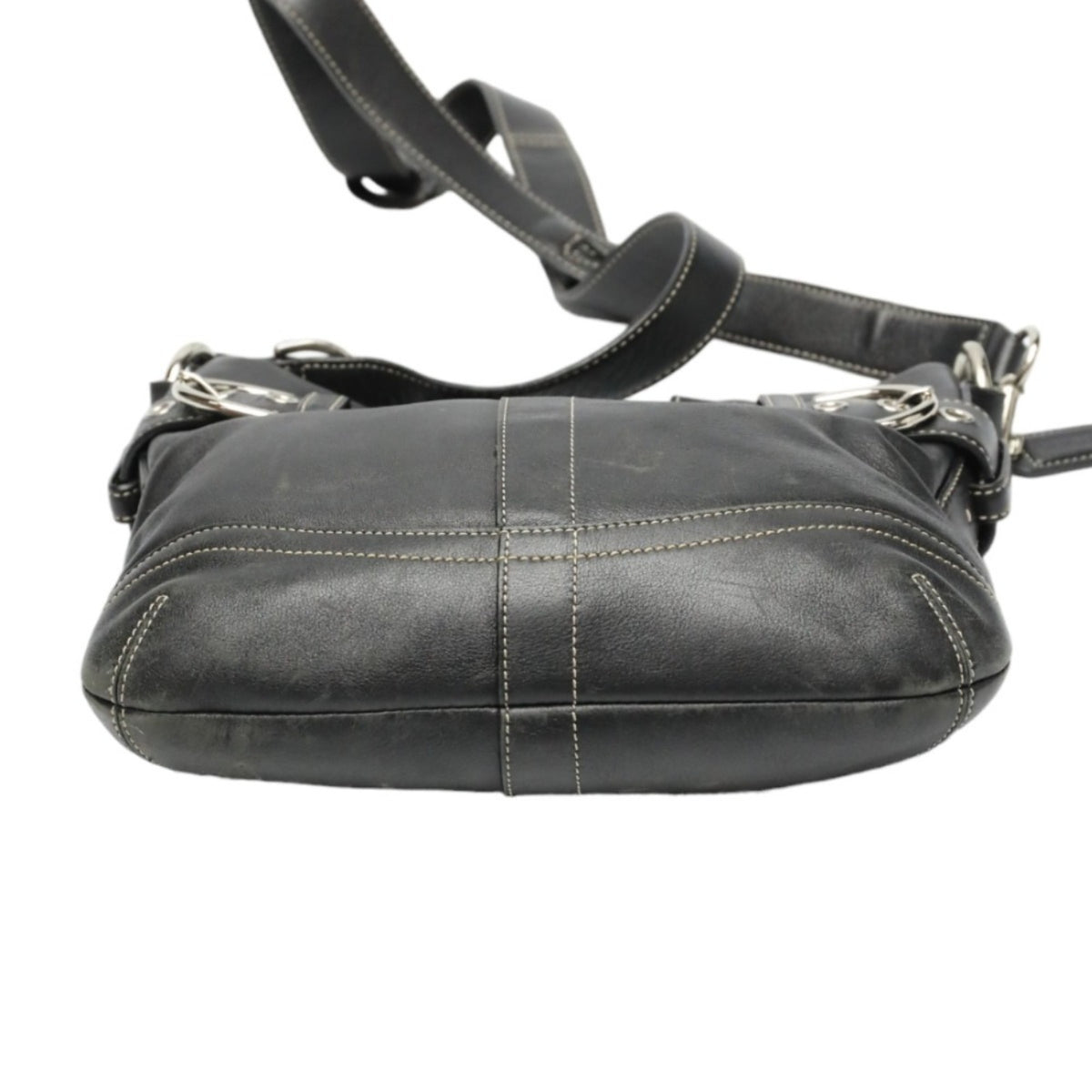 Coach Black Leather Shoulder Bag (Pre-Owned)